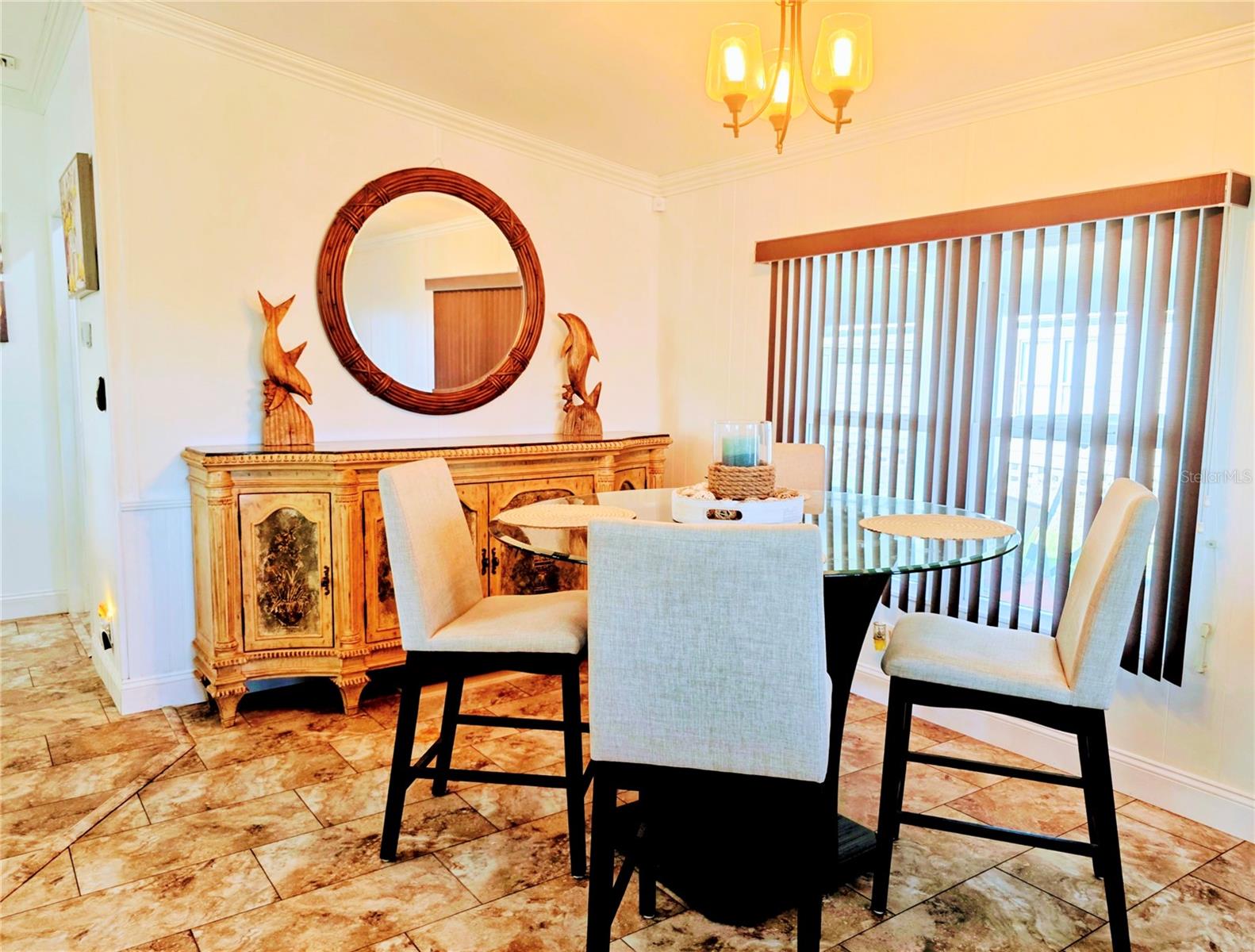 Image 14 of 30 For 722 Watersedge Street