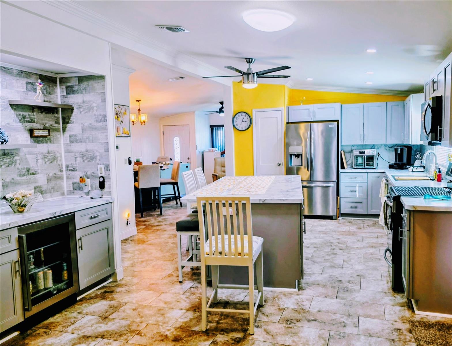 Image 23 of 30 For 722 Watersedge Street