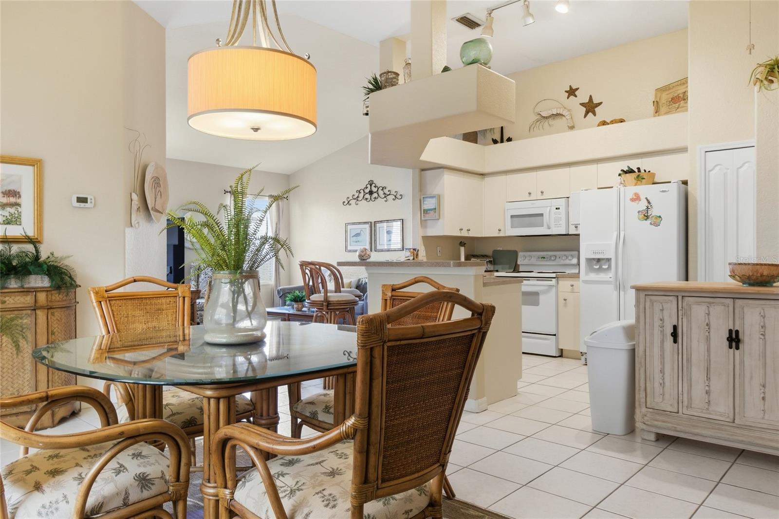 Image 7 of 27 For 7201 L Pavia Boulevard 7201