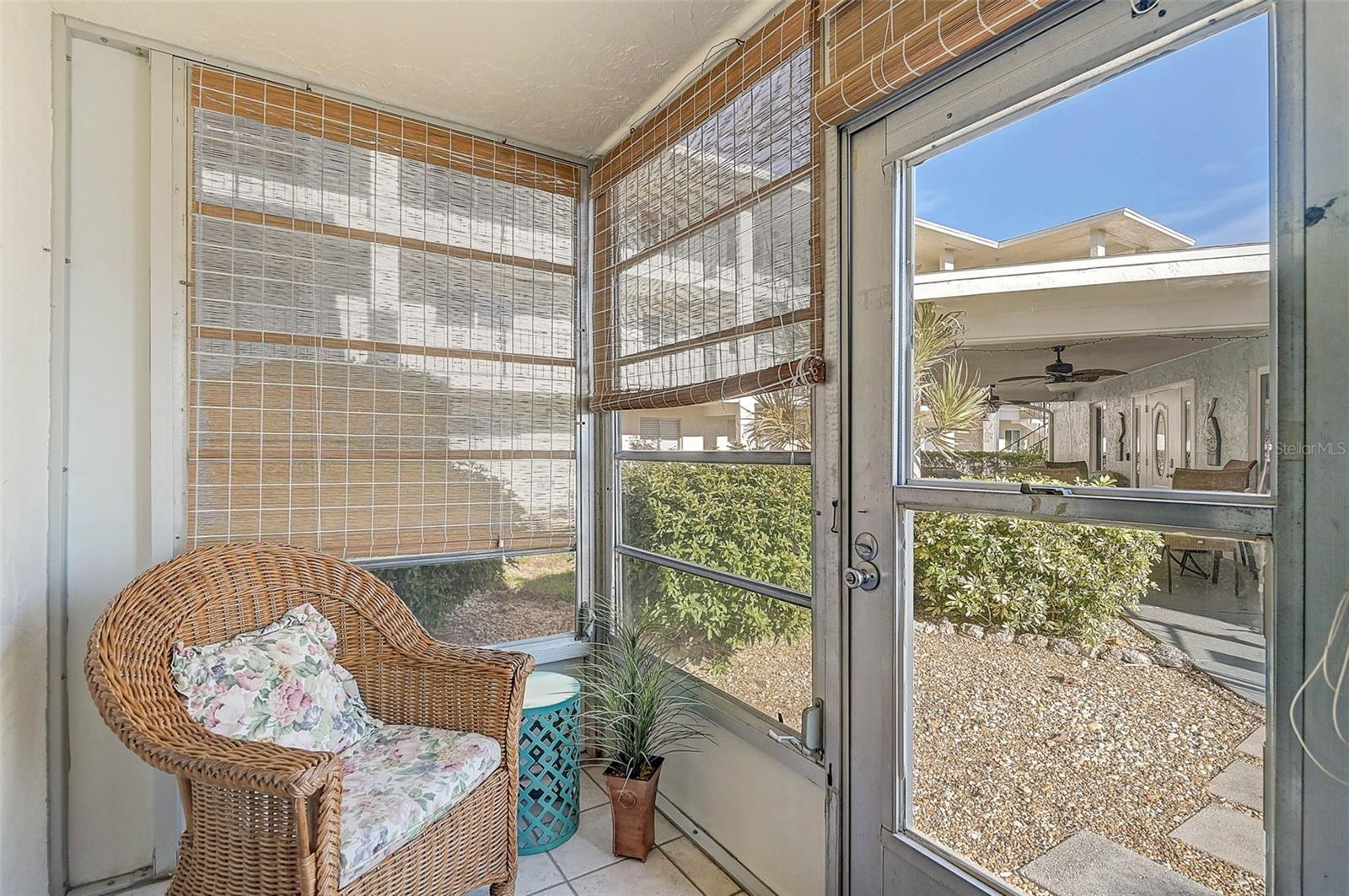 Image 24 of 50 For 708 Tamiami Trail S 115