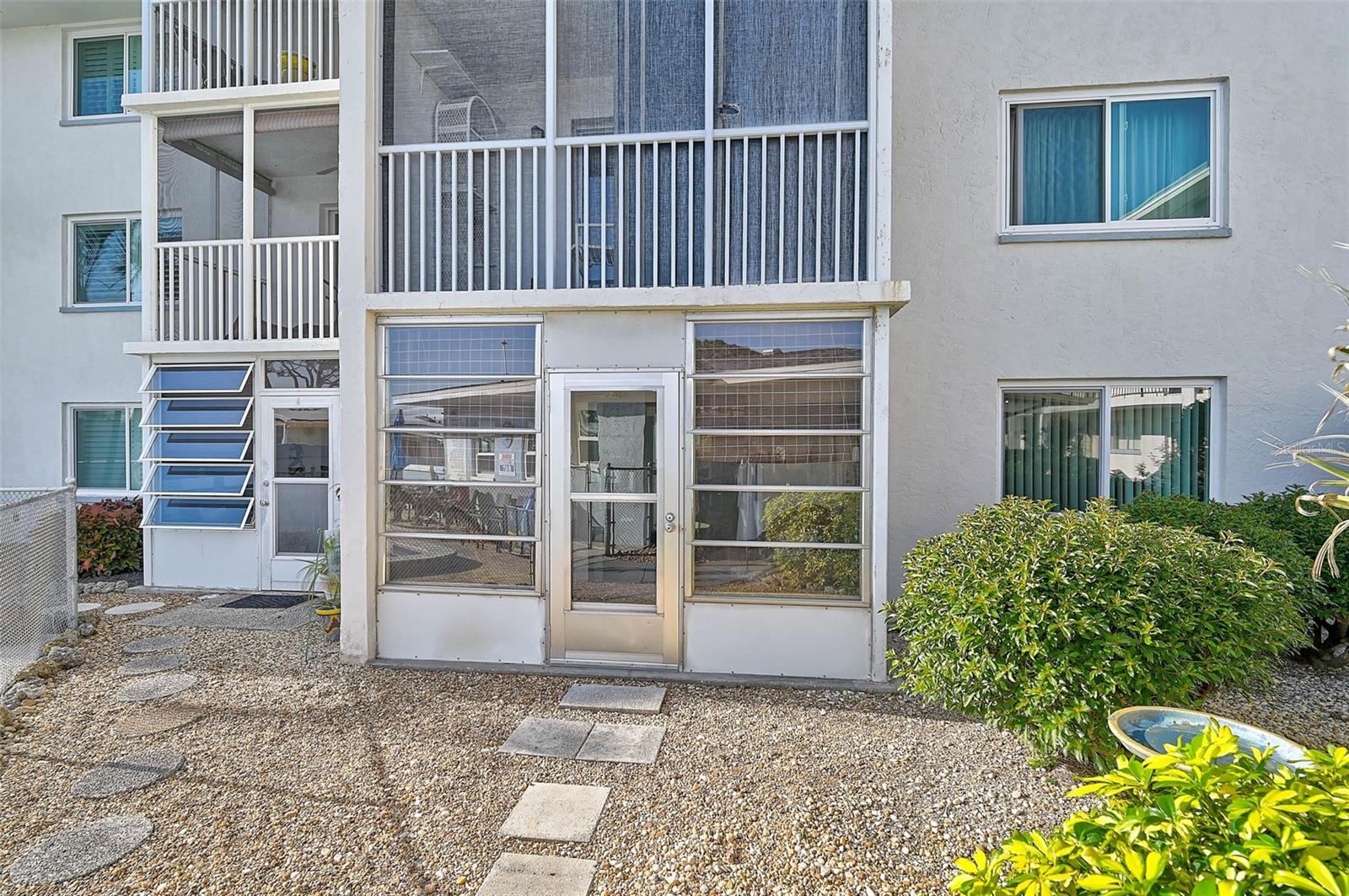 Image 25 of 50 For 708 Tamiami Trail S 115