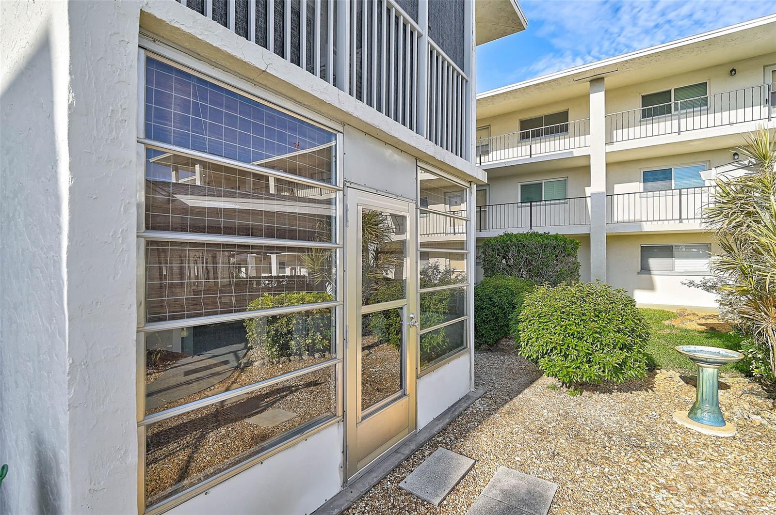 Image 26 of 50 For 708 Tamiami Trail S 115