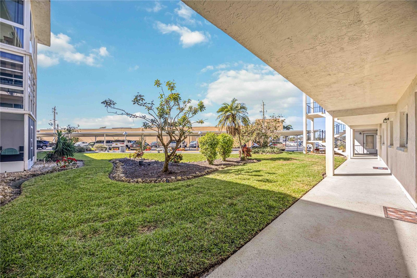 Image 37 of 50 For 708 Tamiami Trail S 115