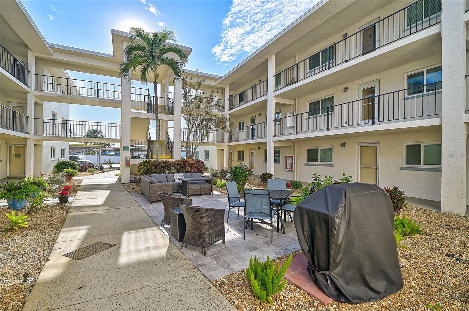 Image 40 of 50 For 708 Tamiami Trail S 115