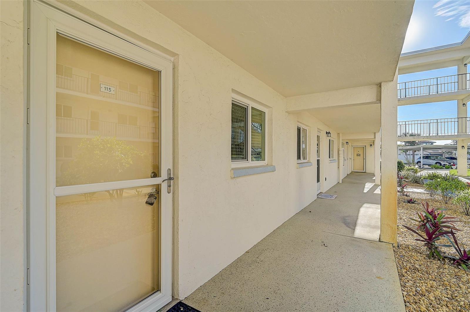 Image 6 of 50 For 708 Tamiami Trail S 115