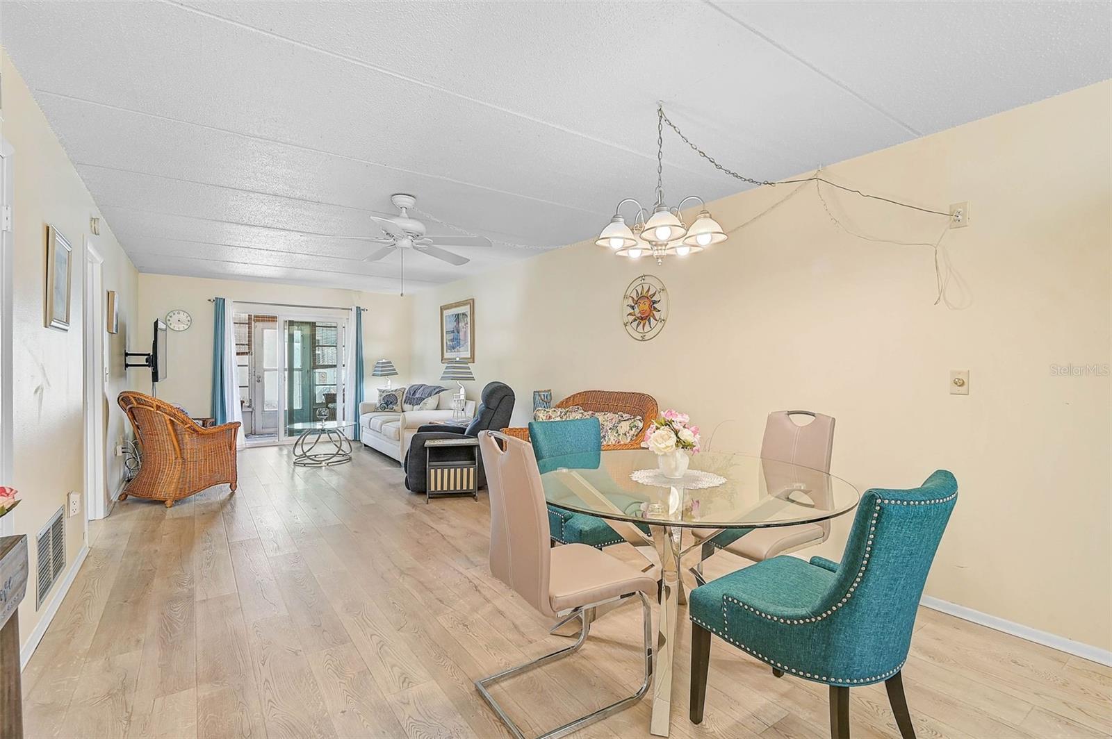 Image 7 of 50 For 708 Tamiami Trail S 115