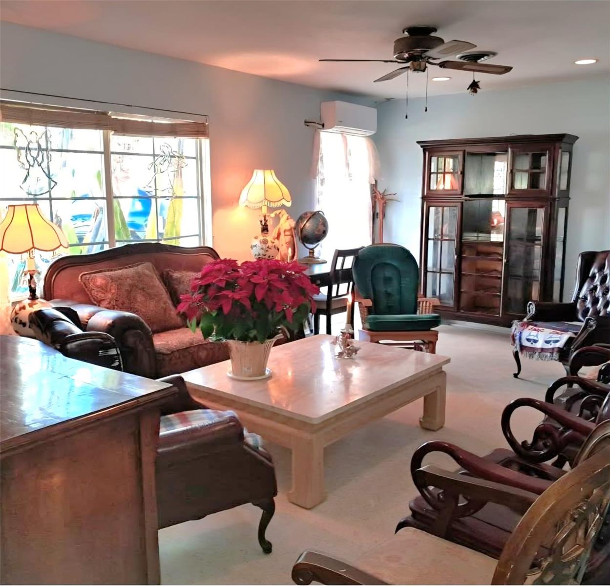 Image 24 of 57 For 517 Ravenna Street N