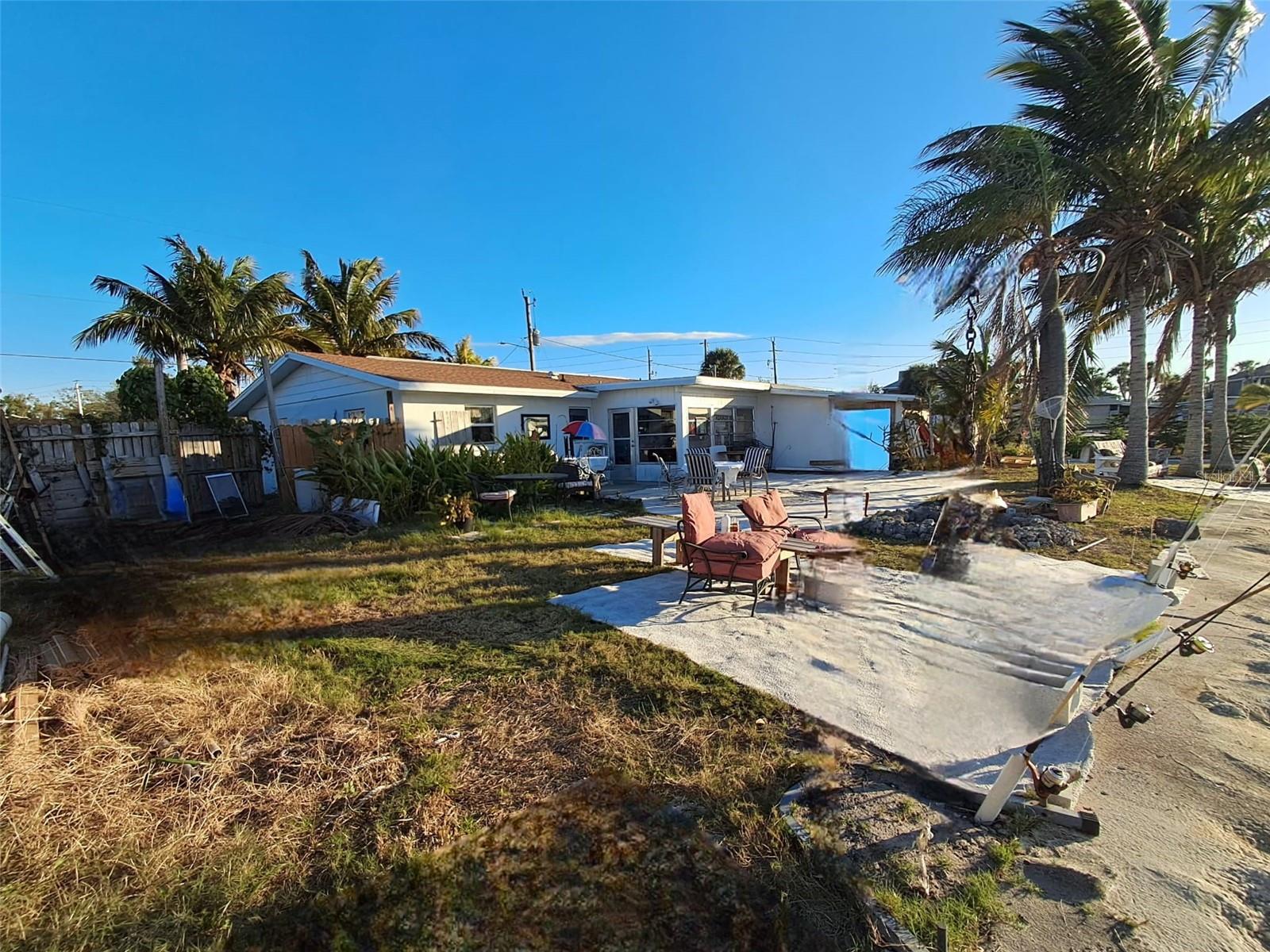 Image 35 of 57 For 517 Ravenna Street N