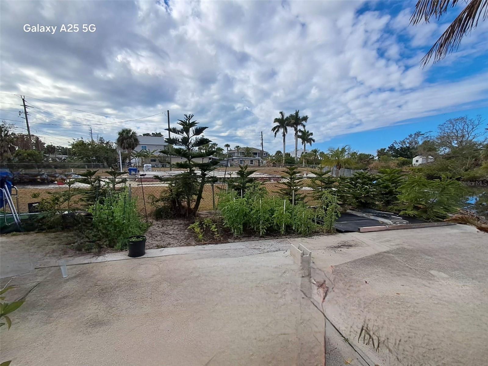 Image 45 of 57 For 517 Ravenna Street N