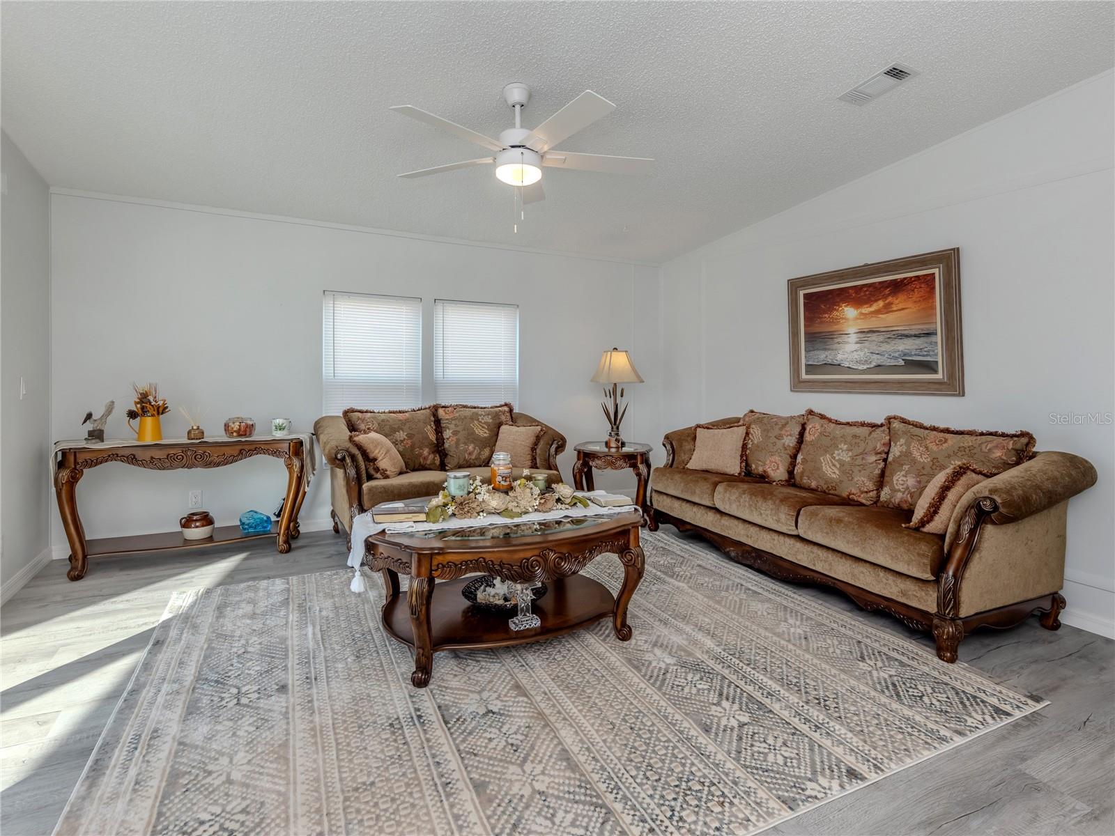 Image 10 of 64 For 270 Captains Court