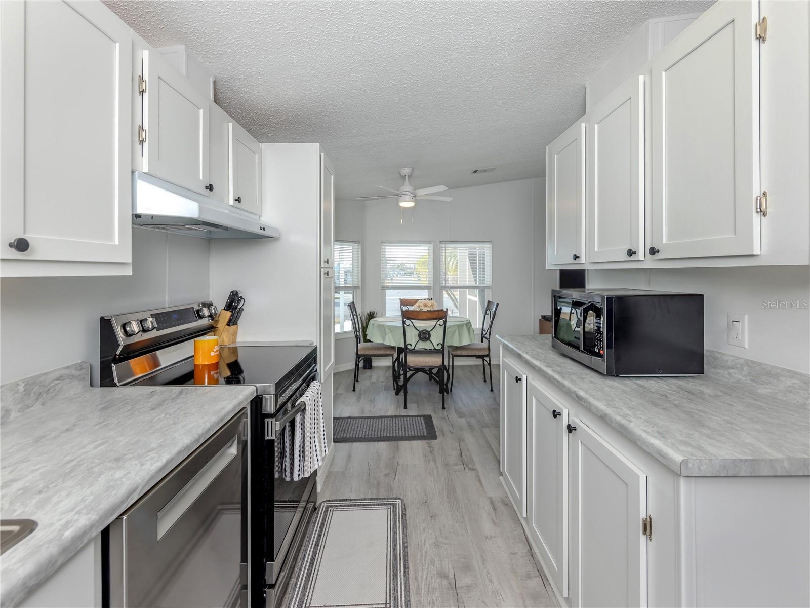 Image 19 of 64 For 270 Captains Court