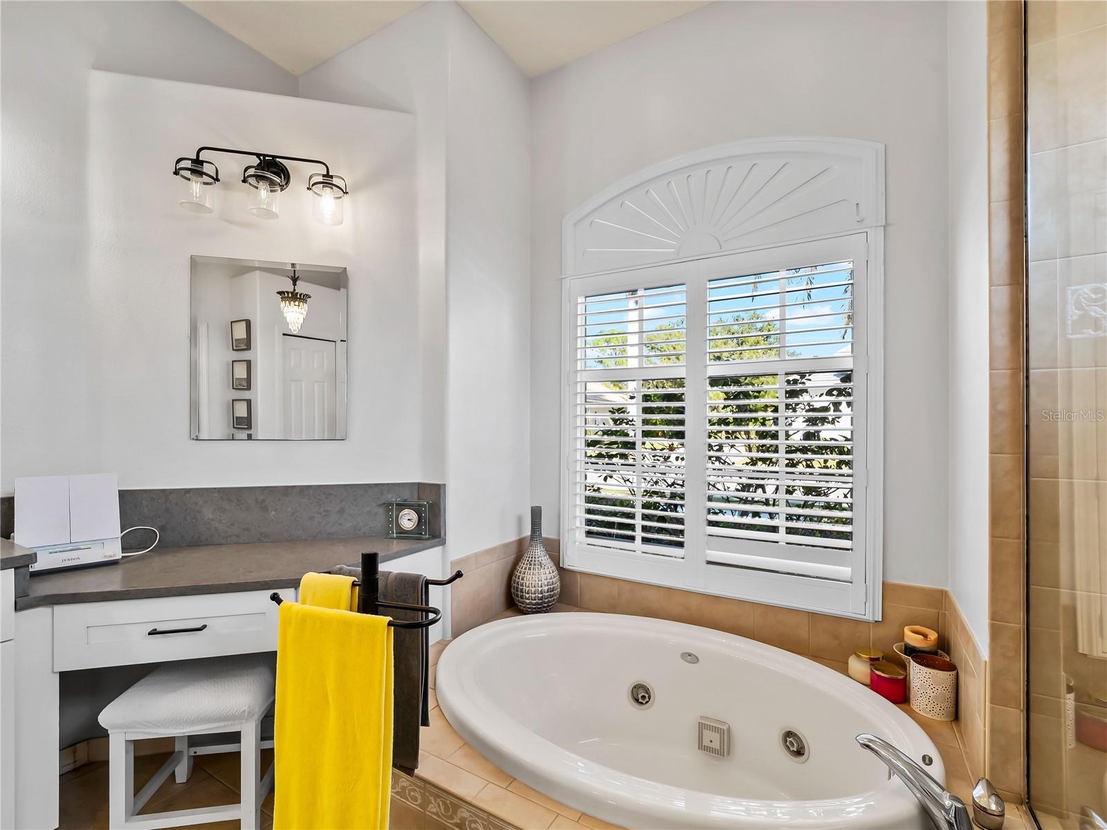 Image 23 of 85 For 918 Chickadee Drive