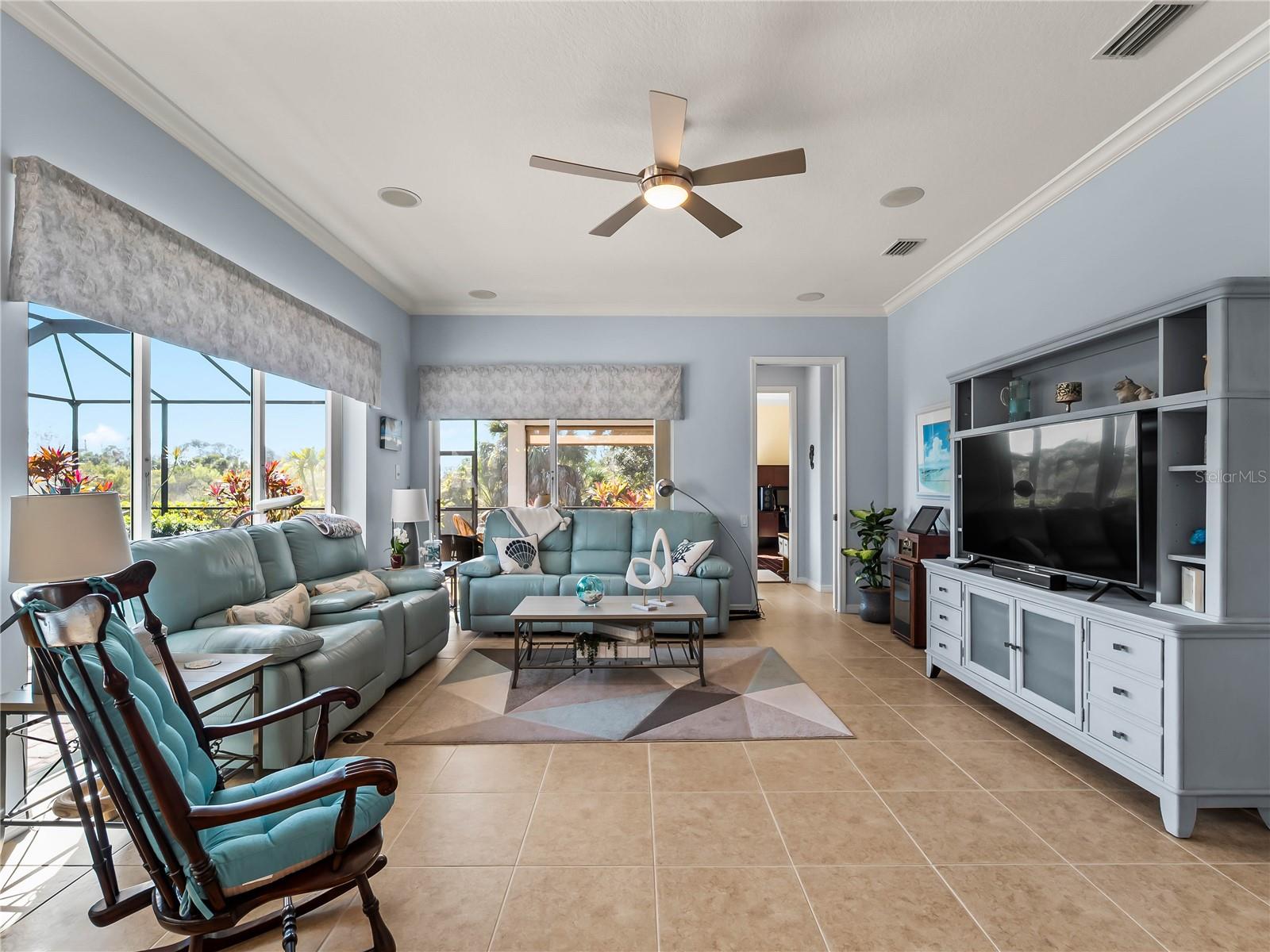 Image 32 of 85 For 918 Chickadee Drive