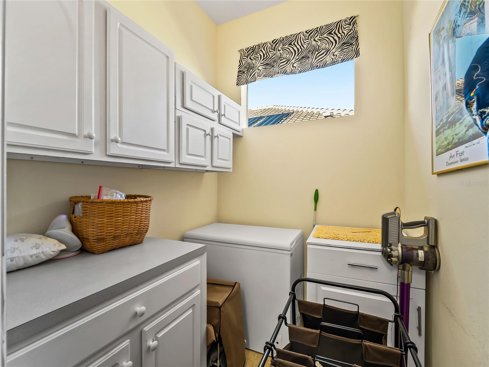 Image 56 of 85 For 918 Chickadee Drive