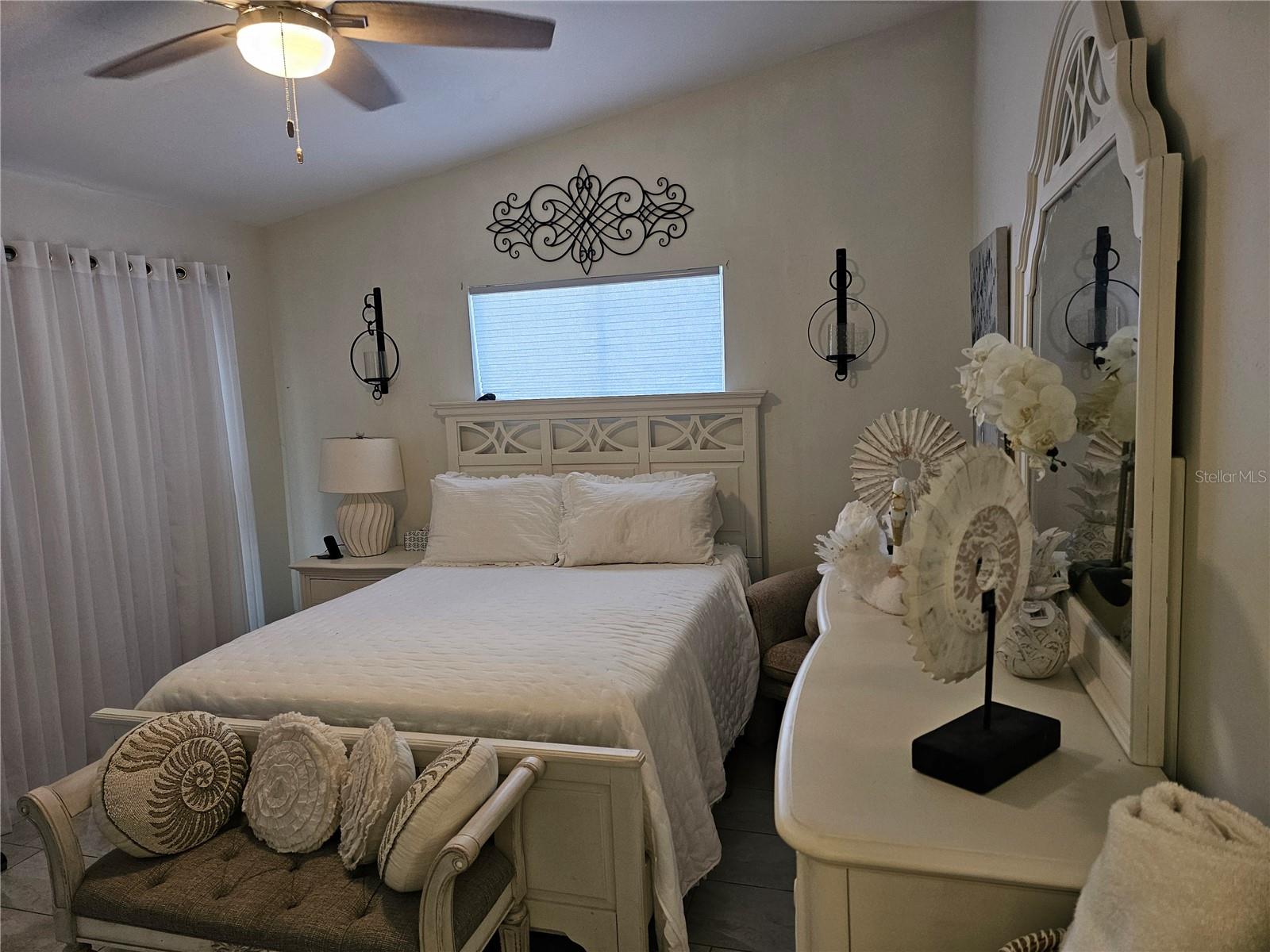 Image 13 of 28 For 3300 Loveland Boulevard 1001