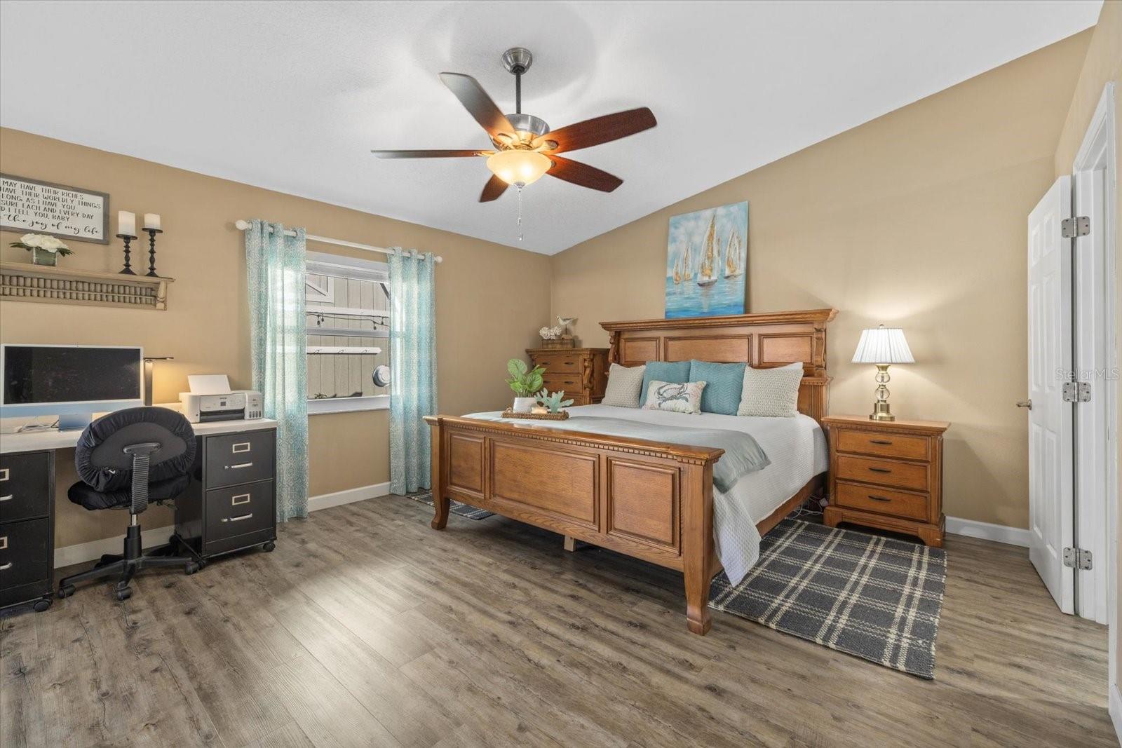 Image 17 of 49 For 800 Church Street