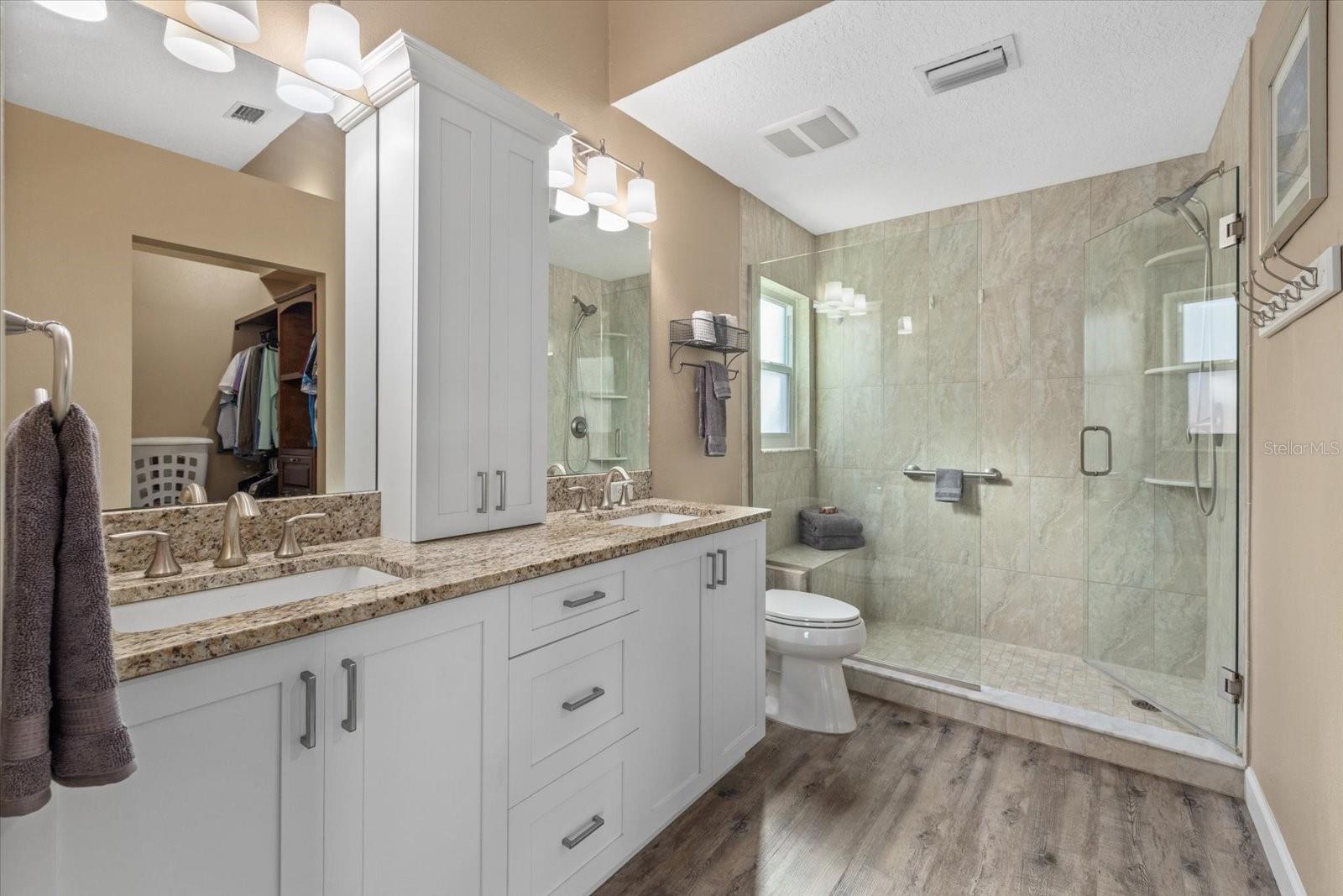 Image 20 of 49 For 800 Church Street