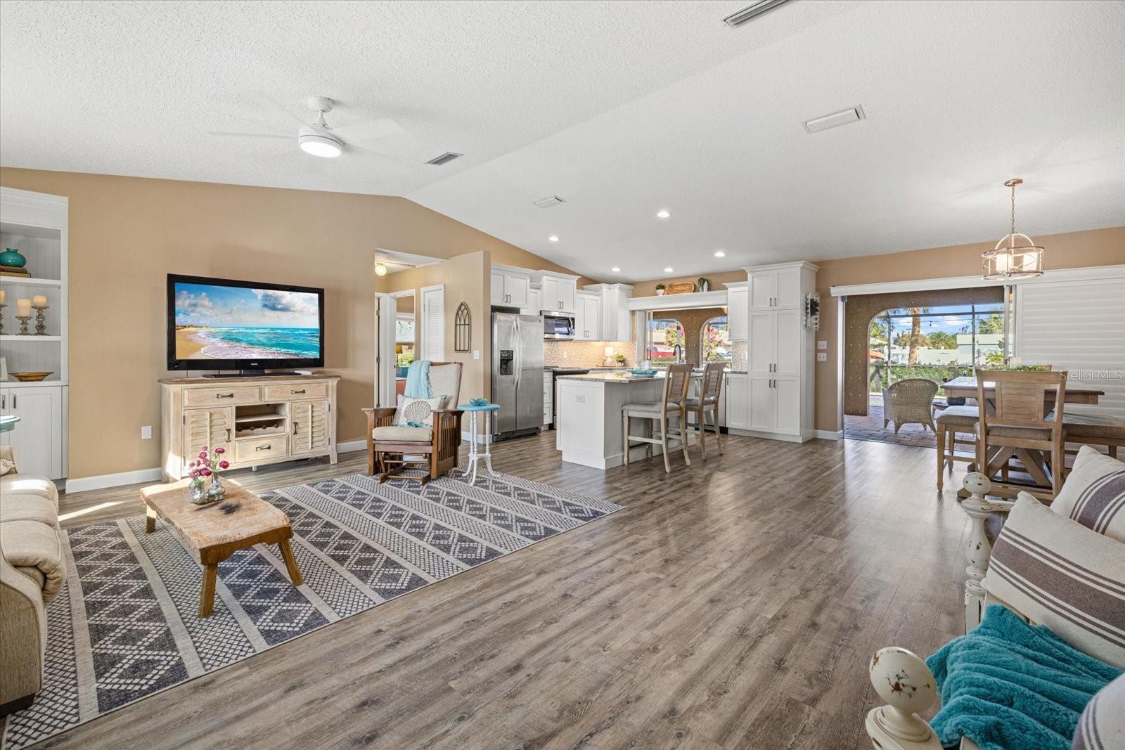 Image 6 of 49 For 800 Church Street