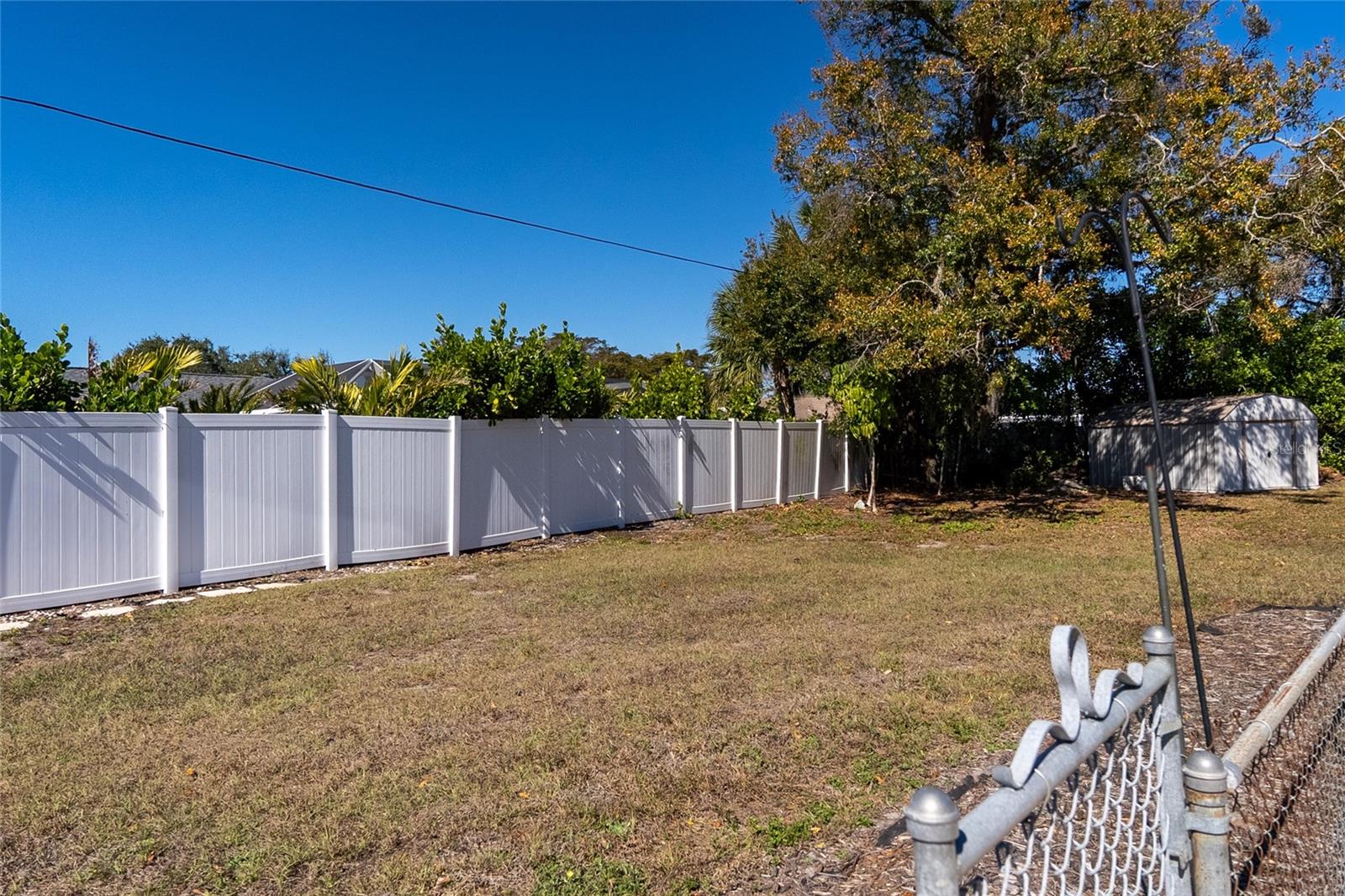 Image 37 of 46 For 2622 Bigelow Drive