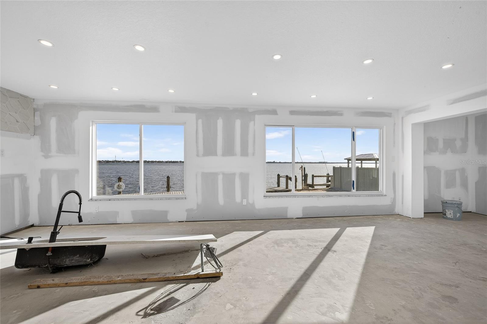 Image 36 of 56 For 5055 Beach Road 101