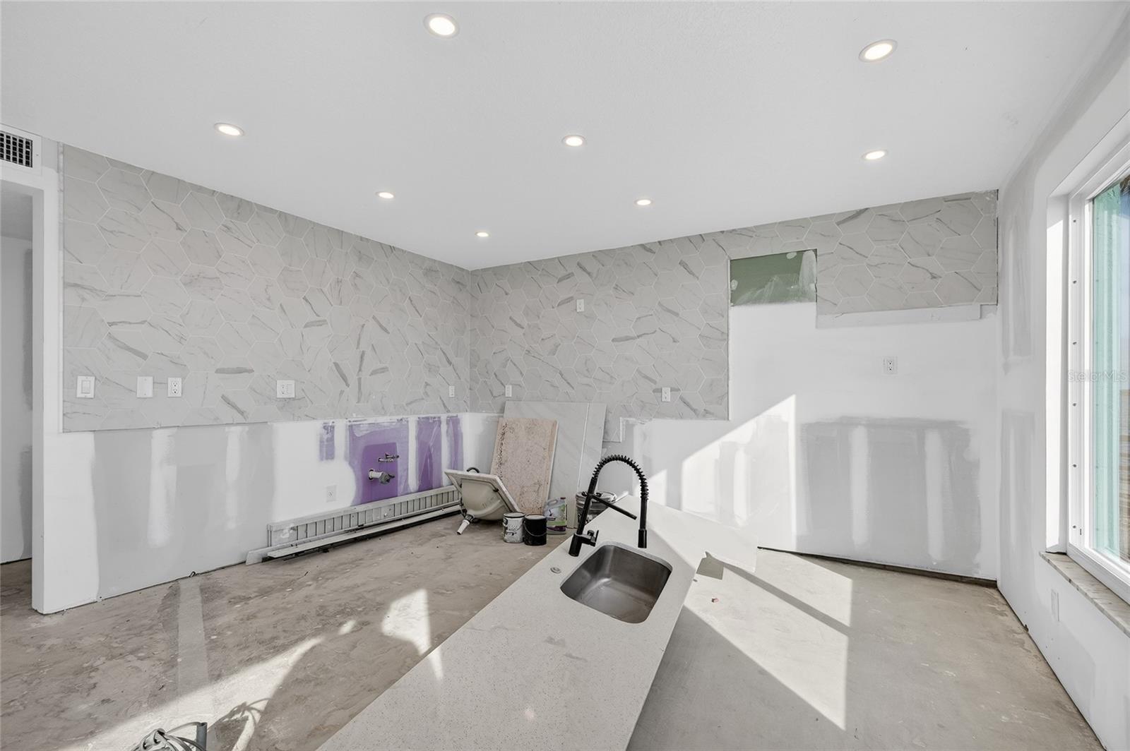 Image 44 of 56 For 5055 Beach Road 101