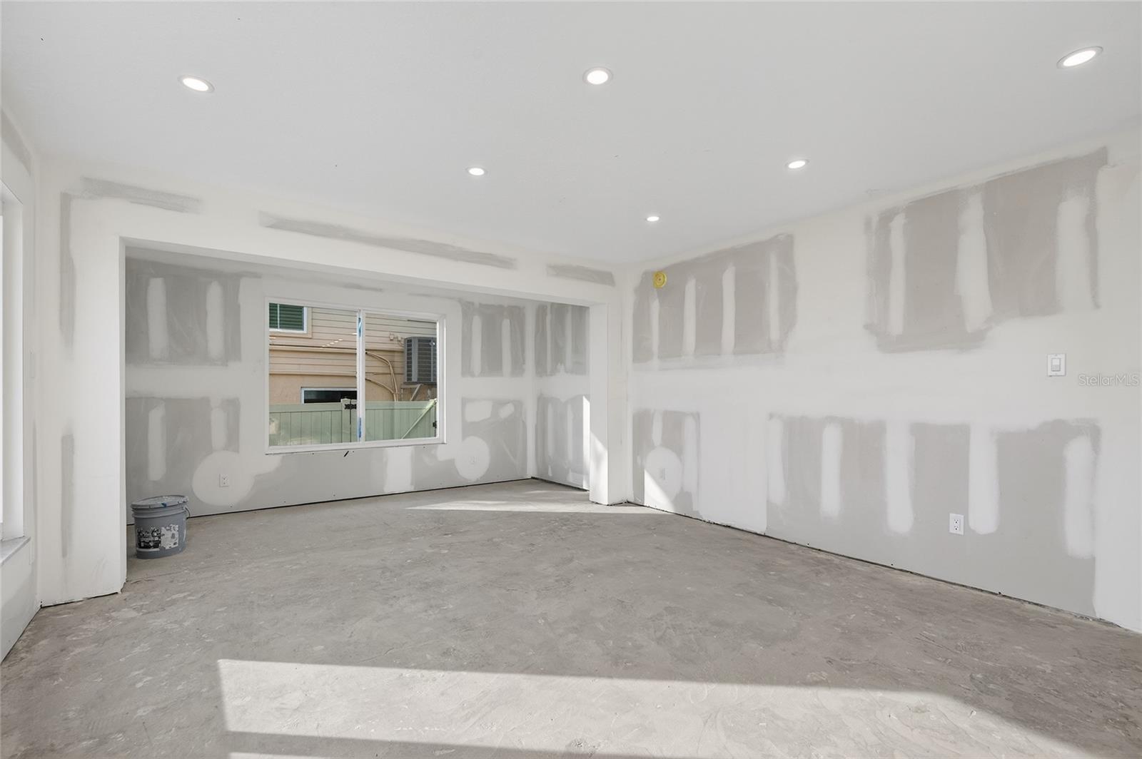 Image 45 of 56 For 5055 Beach Road 101