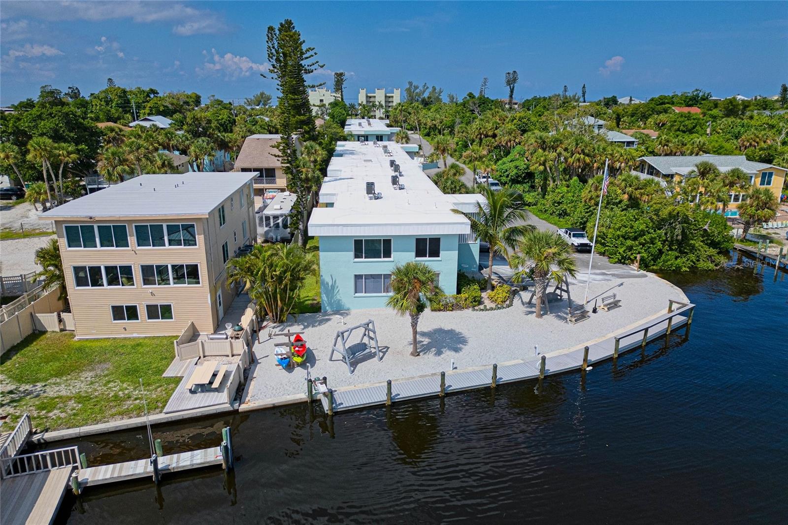 Image 7 of 56 For 5055 Beach Road 101