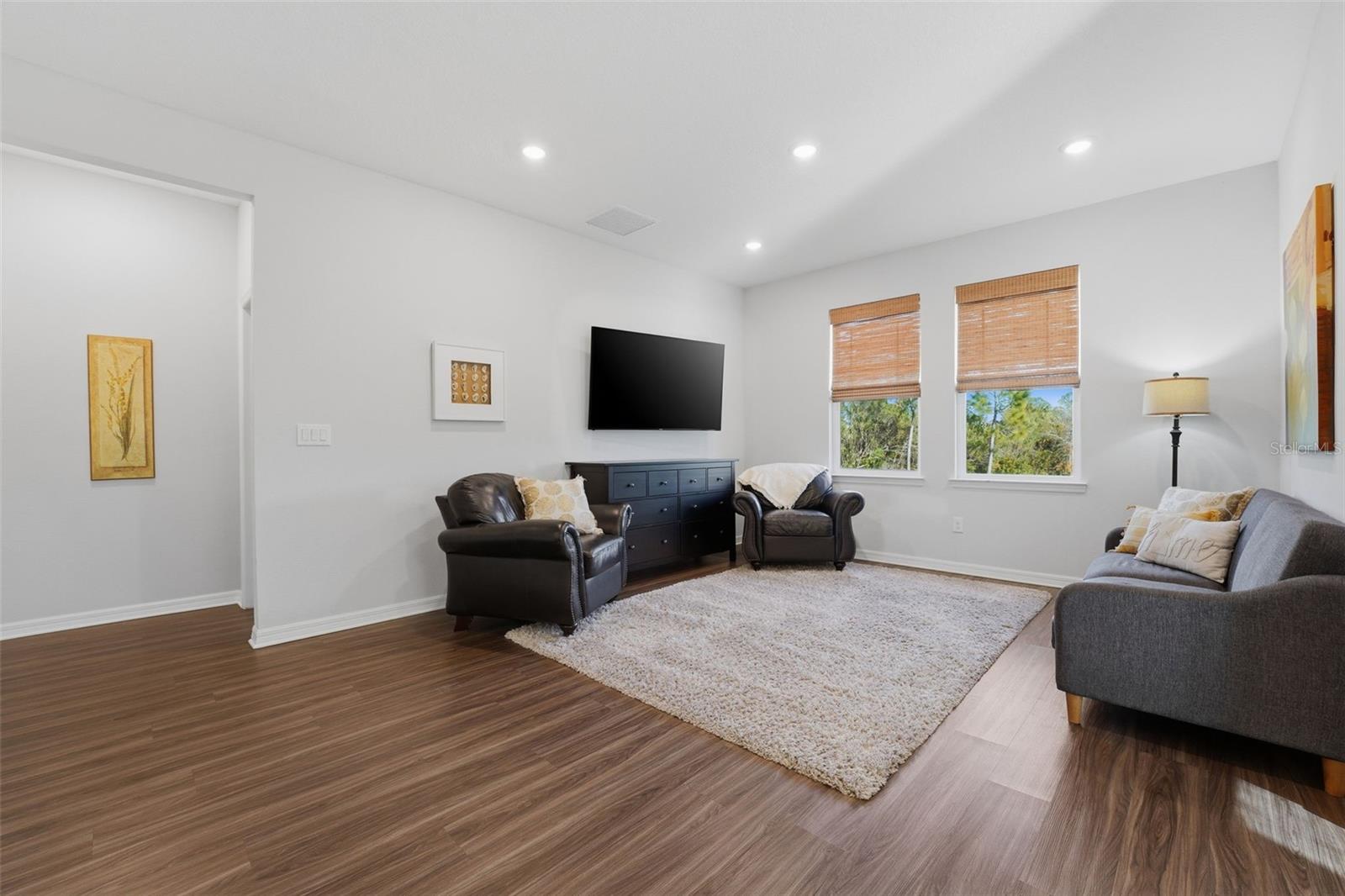 Image 11 of 25 For 476 Firebush Drive