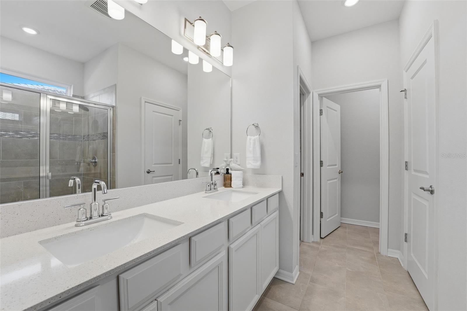 Image 17 of 25 For 476 Firebush Drive