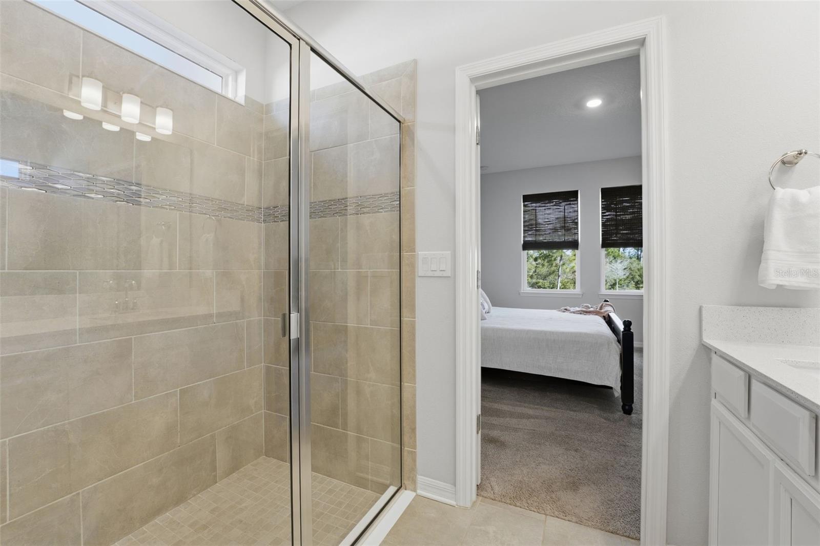 Image 18 of 25 For 476 Firebush Drive