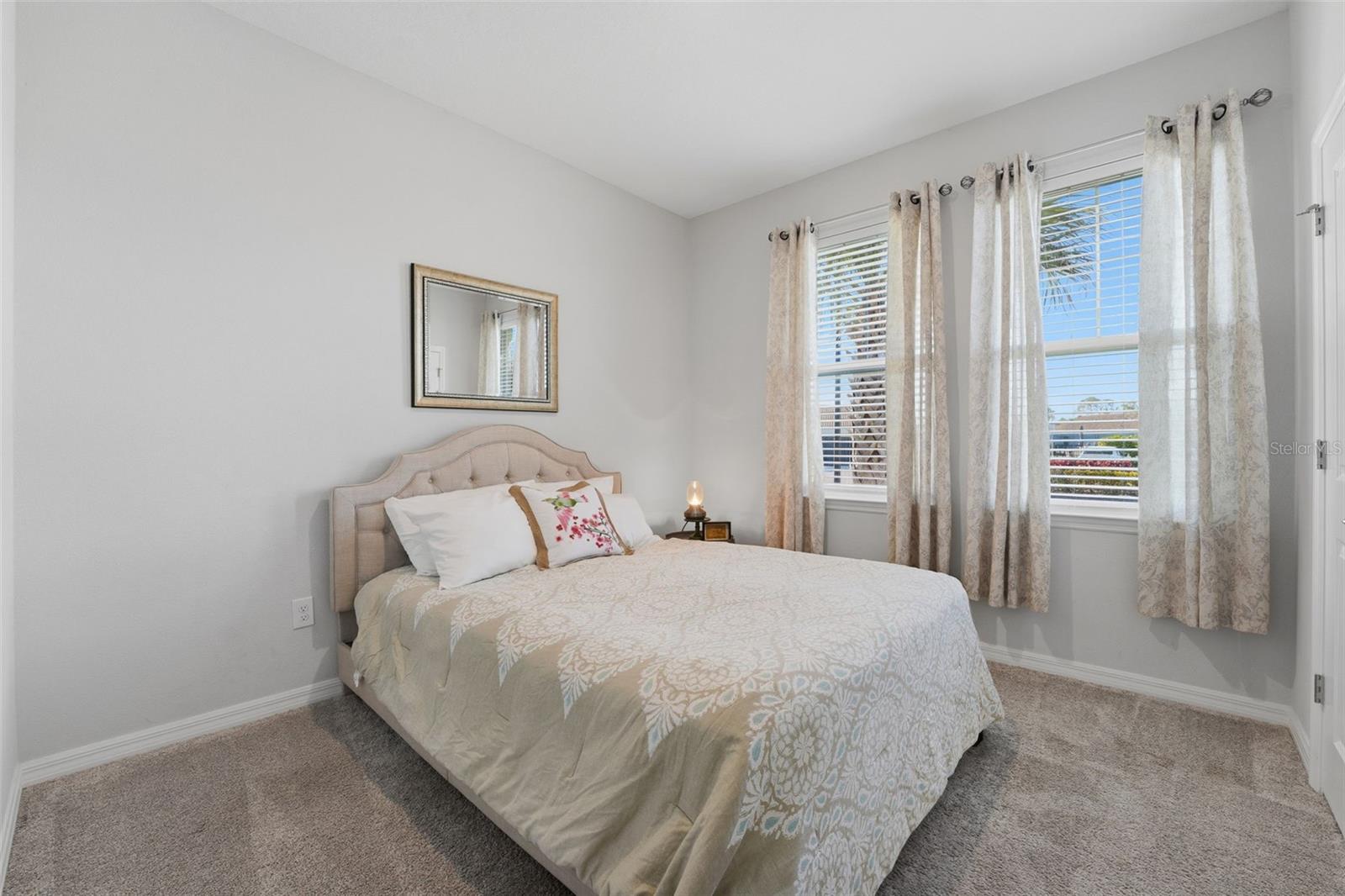 Image 19 of 25 For 476 Firebush Drive