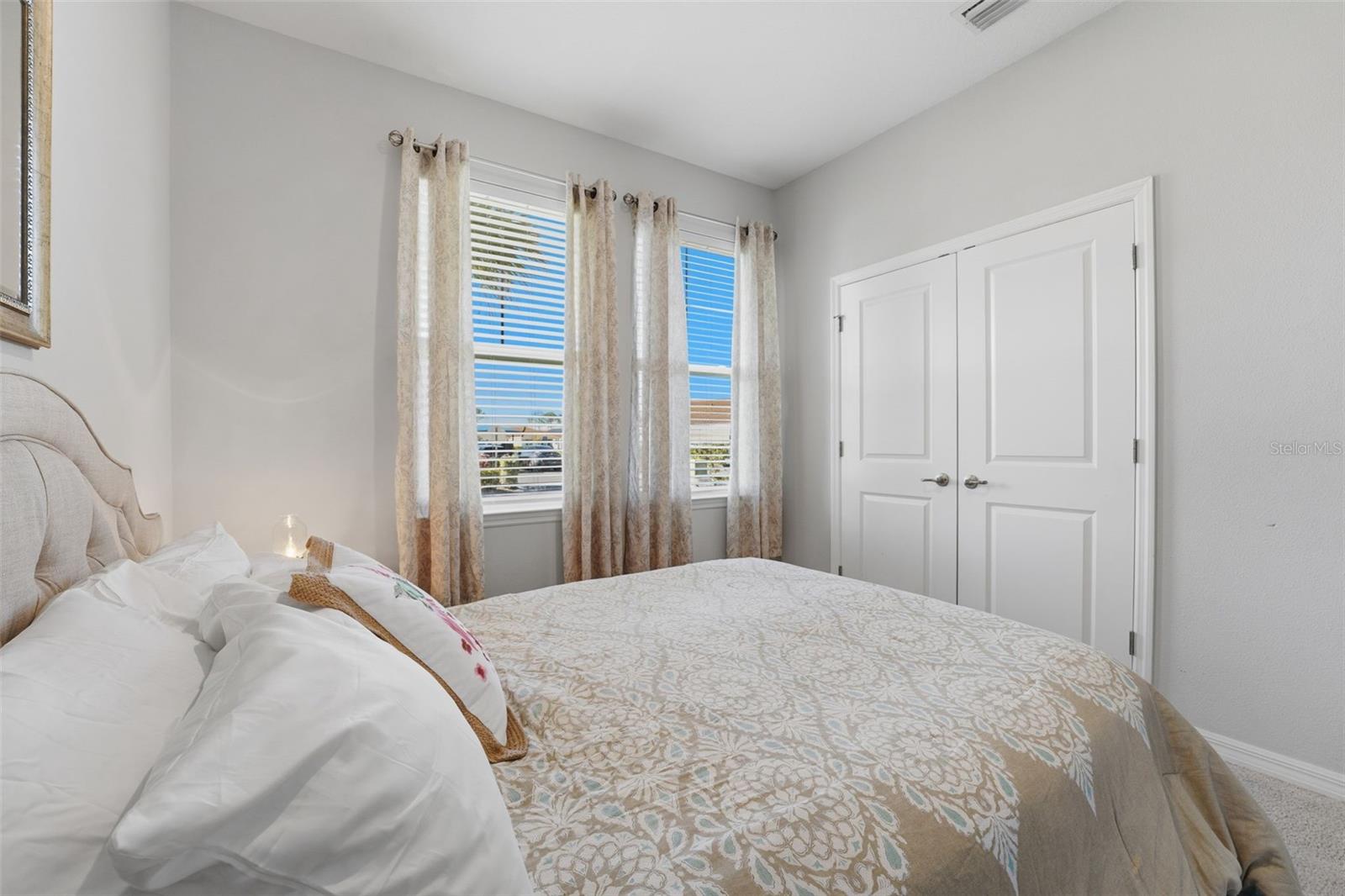 Image 20 of 25 For 476 Firebush Drive