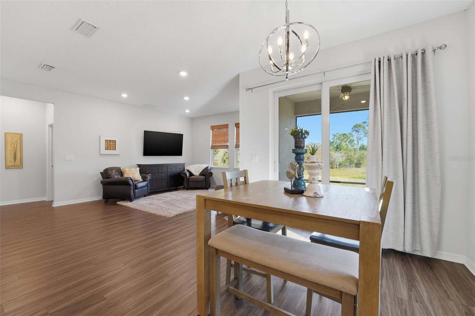 Image 9 of 25 For 476 Firebush Drive