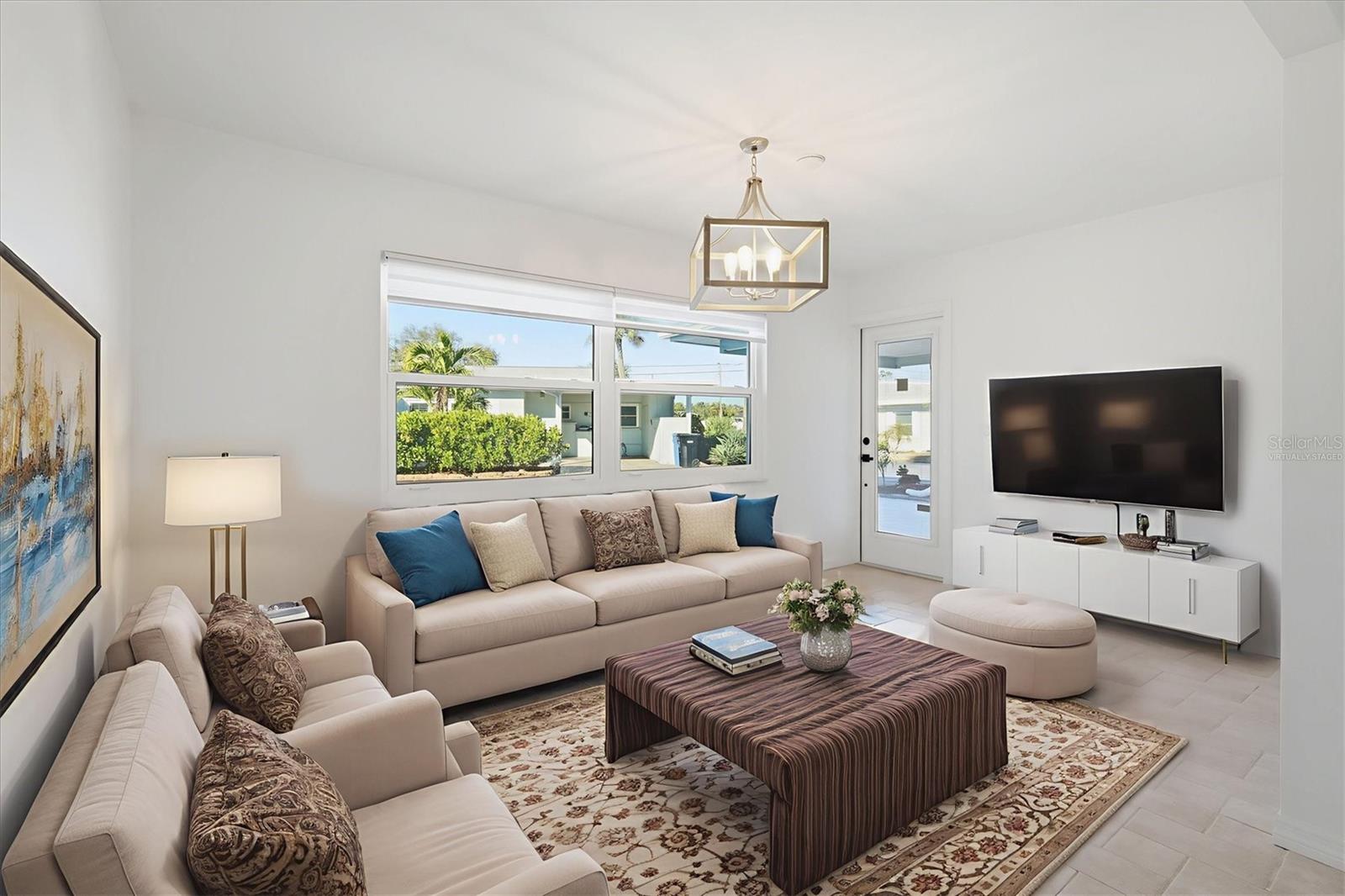 Image 23 of 54 For 1023 Beach Manor Circle 49