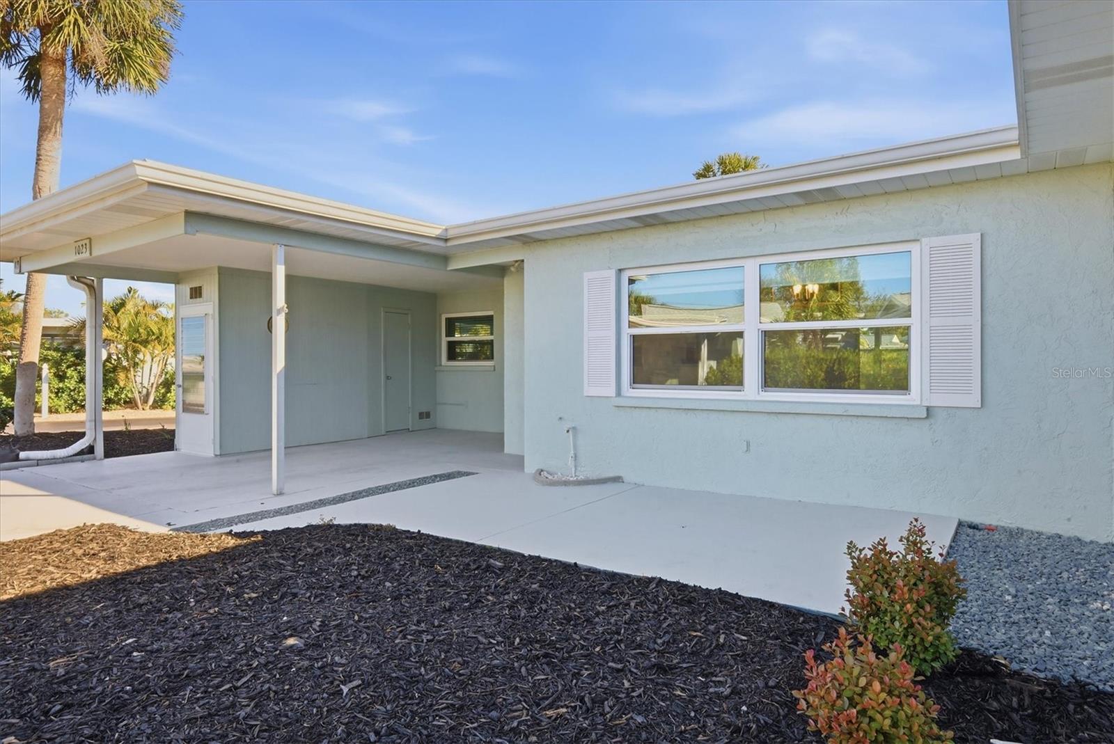 Image 40 of 54 For 1023 Beach Manor Circle 49