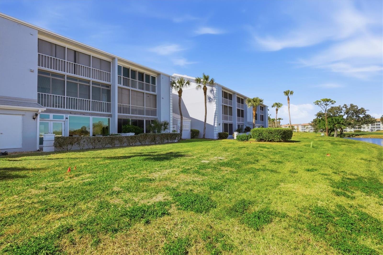 Image 25 of 51 For 404 Cerromar Circle N 116