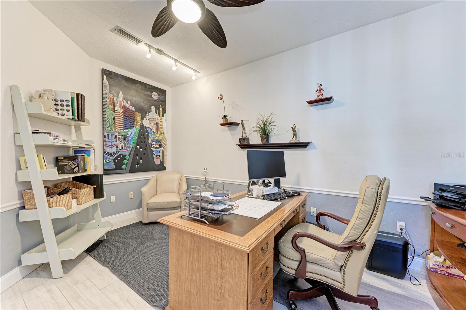 Image 32 of 51 For 3907 Alamanda Drive