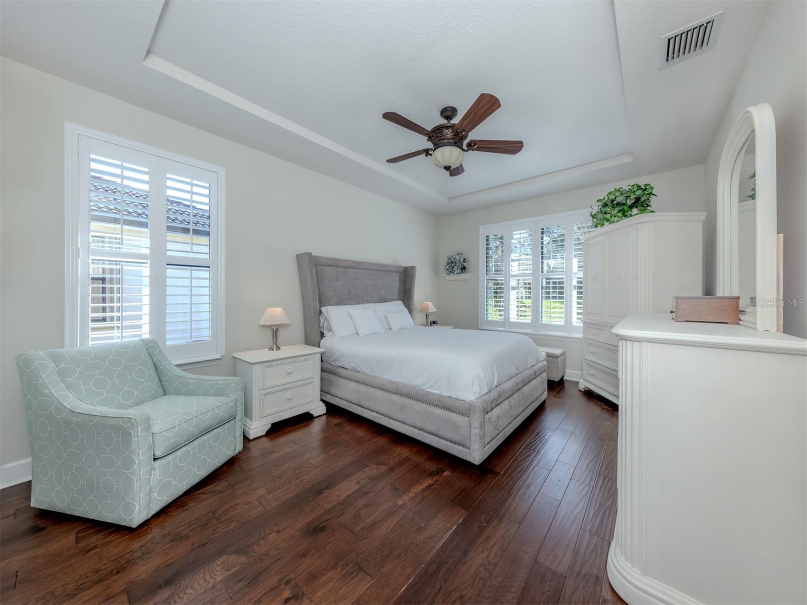 Image 16 of 63 For 20175 Pezzana Drive