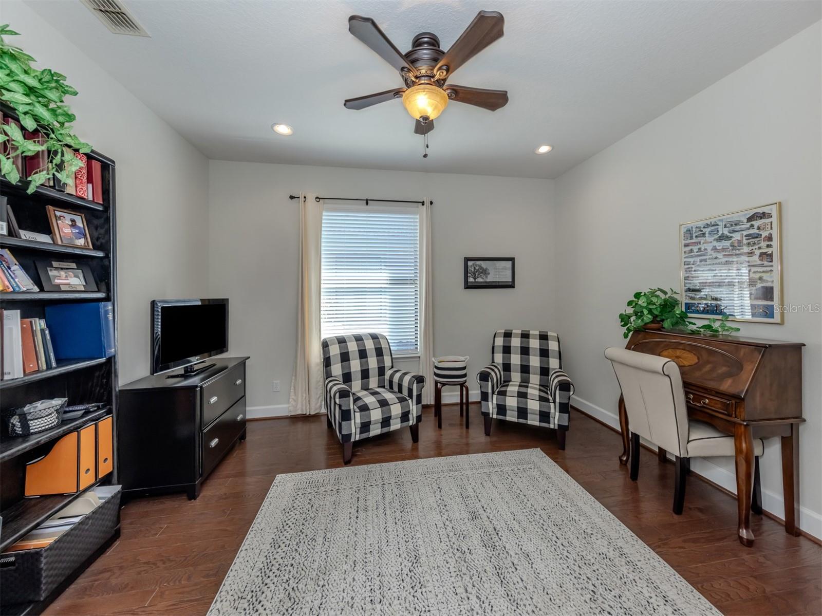 Image 23 of 63 For 20175 Pezzana Drive