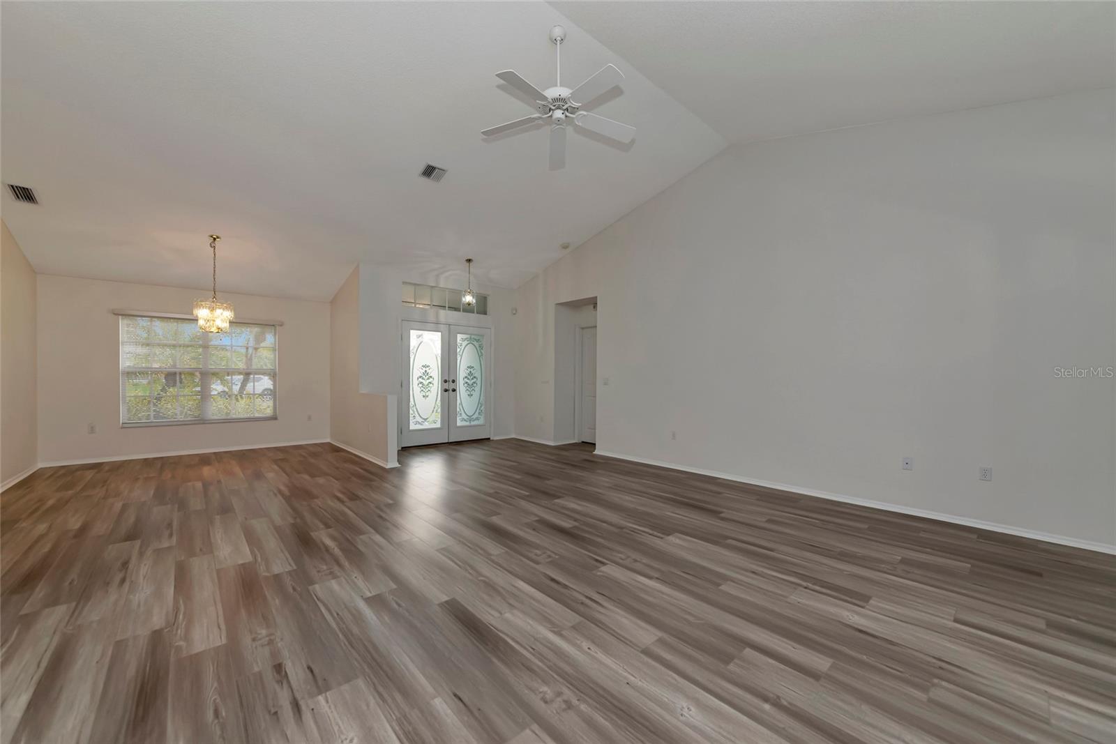 Image 32 of 43 For 4806 Jacaranda Heights Drive