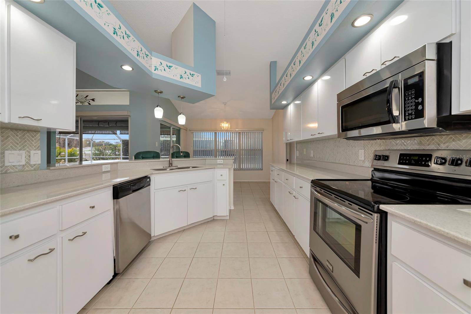 Image 5 of 43 For 4806 Jacaranda Heights Drive