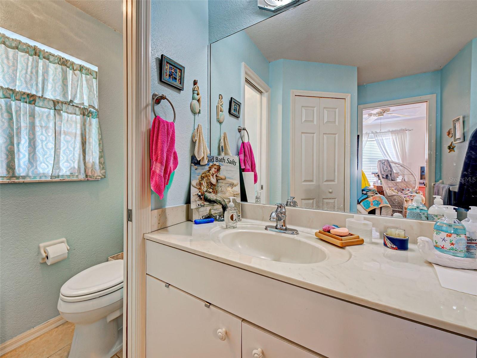 Image 15 of 32 For 11010 Greenway Avenue