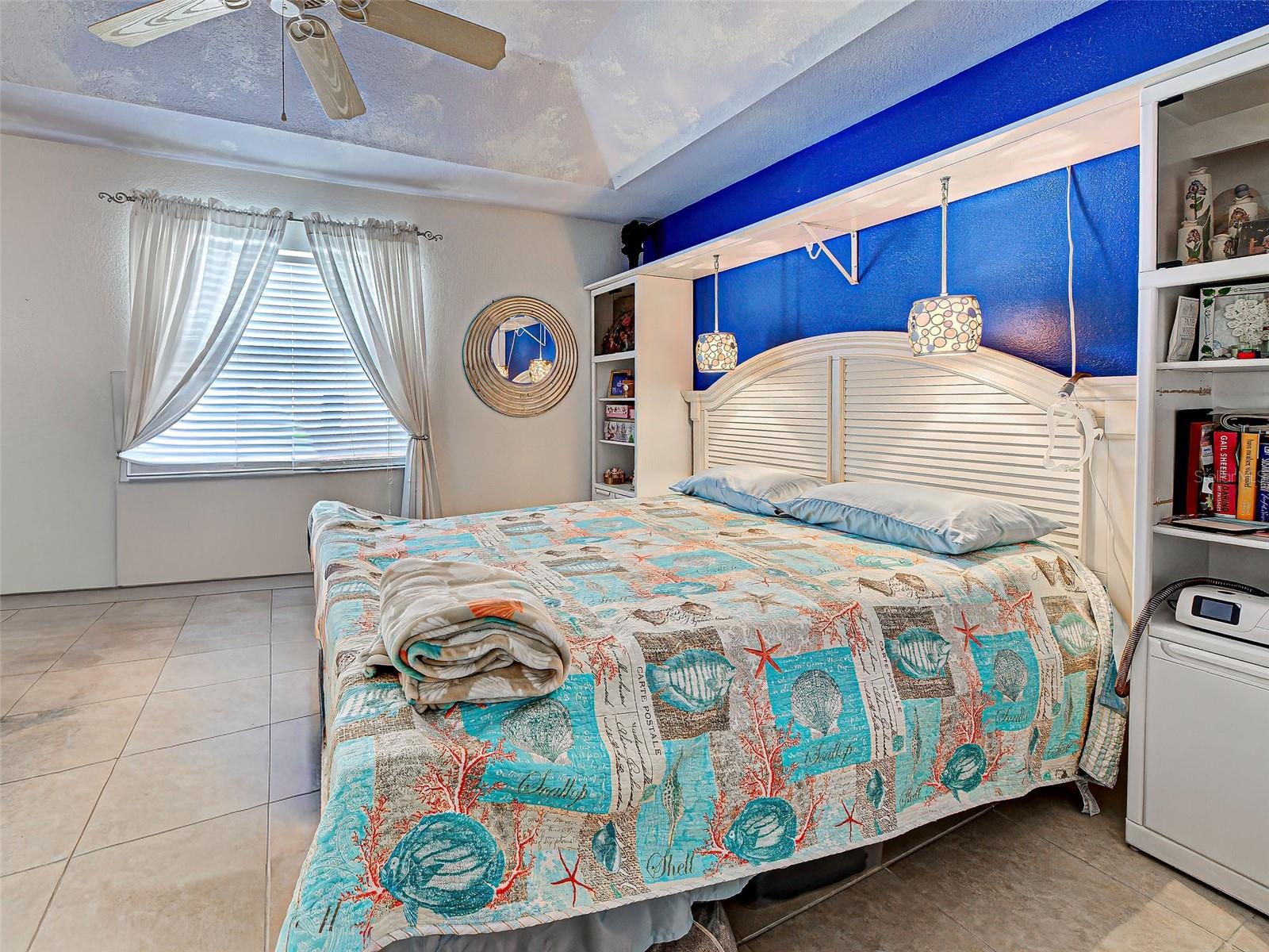 Image 18 of 32 For 11010 Greenway Avenue