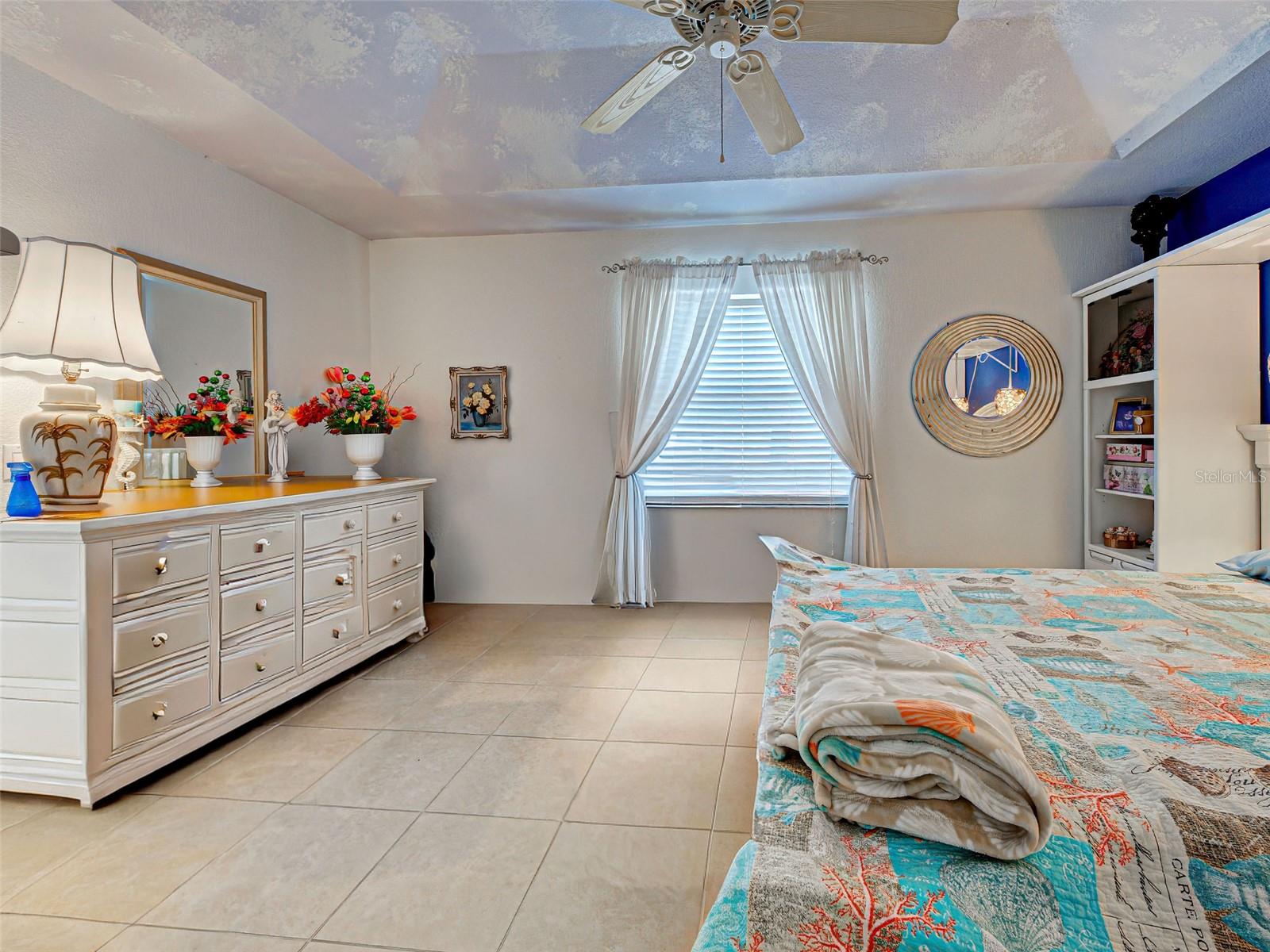 Image 20 of 32 For 11010 Greenway Avenue