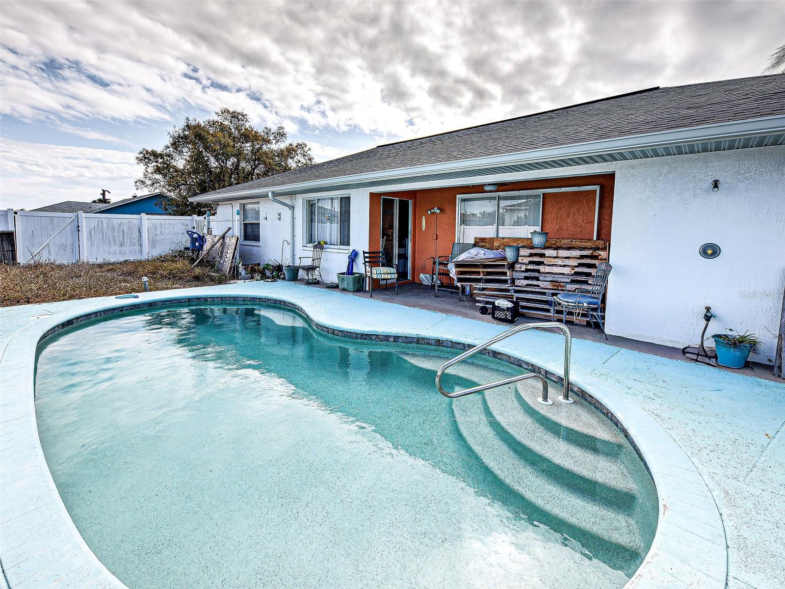 Image 22 of 32 For 11010 Greenway Avenue