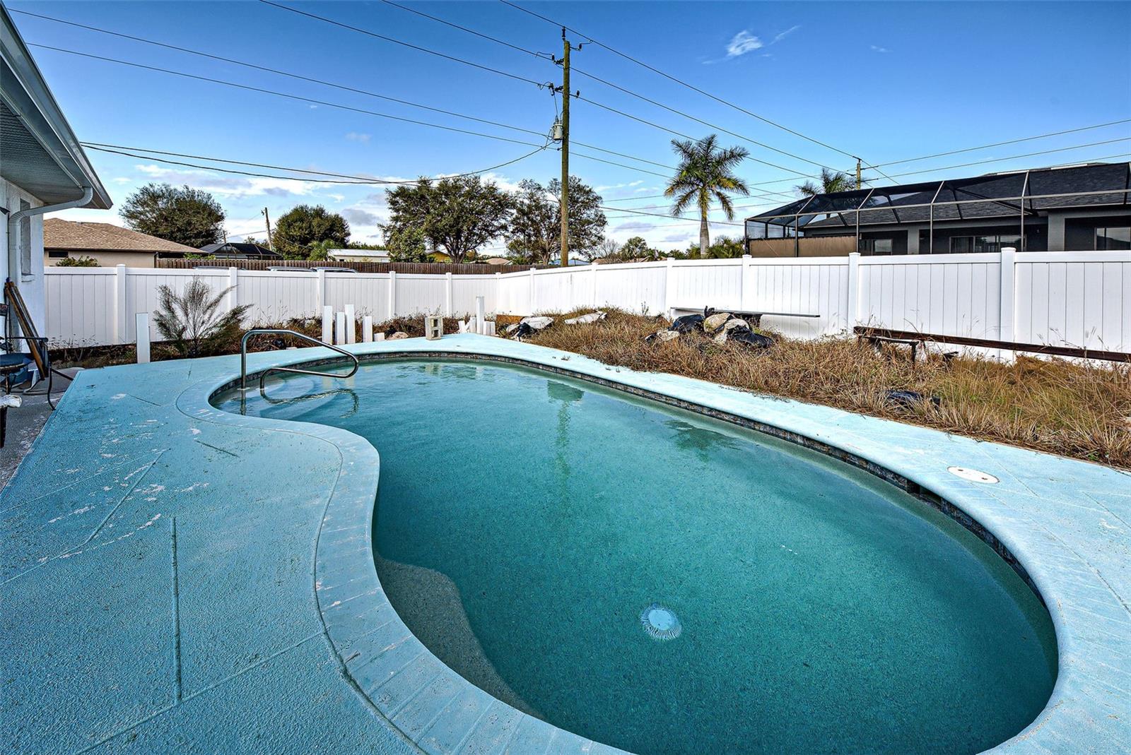 Image 24 of 32 For 11010 Greenway Avenue