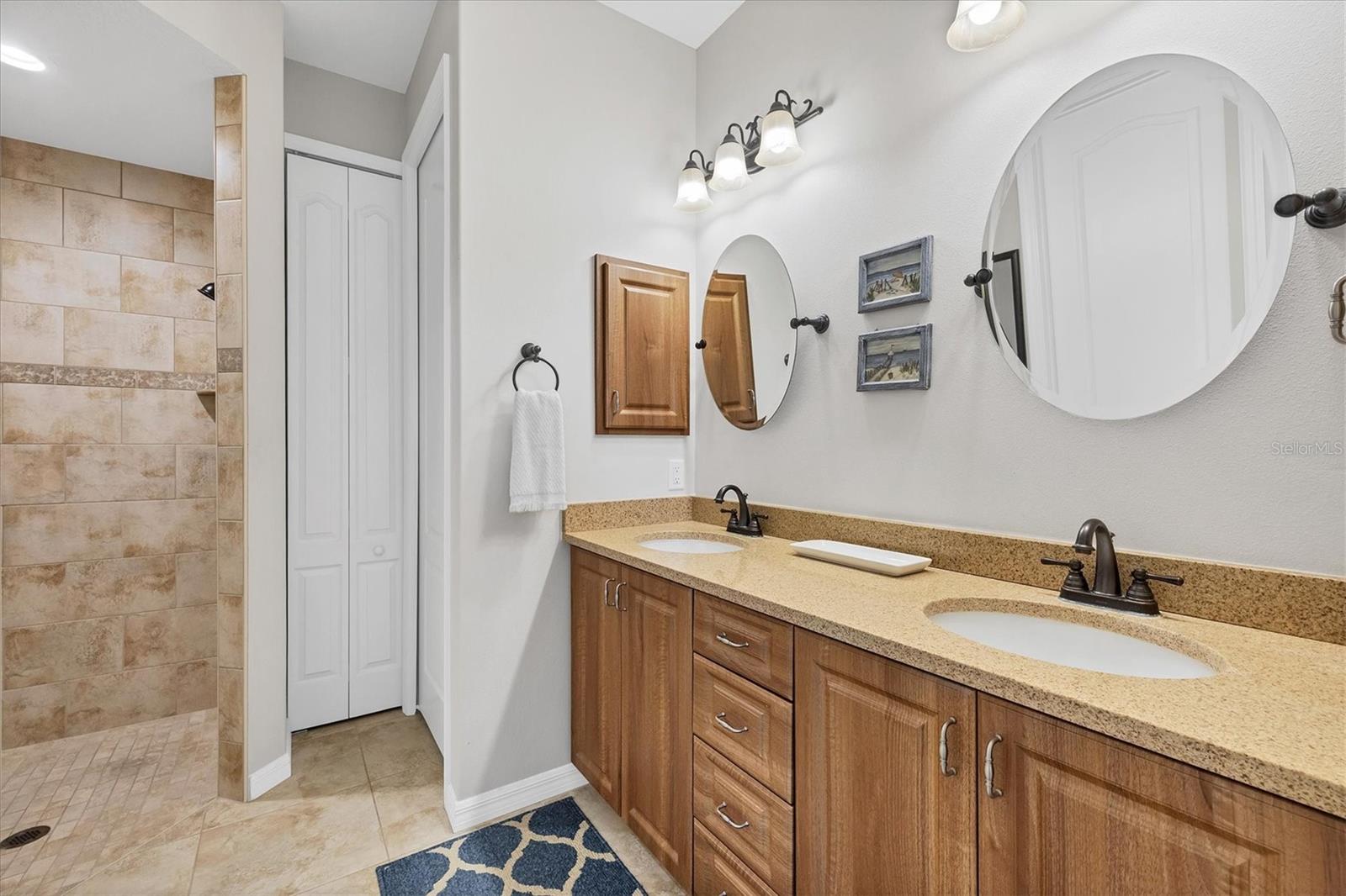 Image 21 of 37 For 1815 Neptune Drive