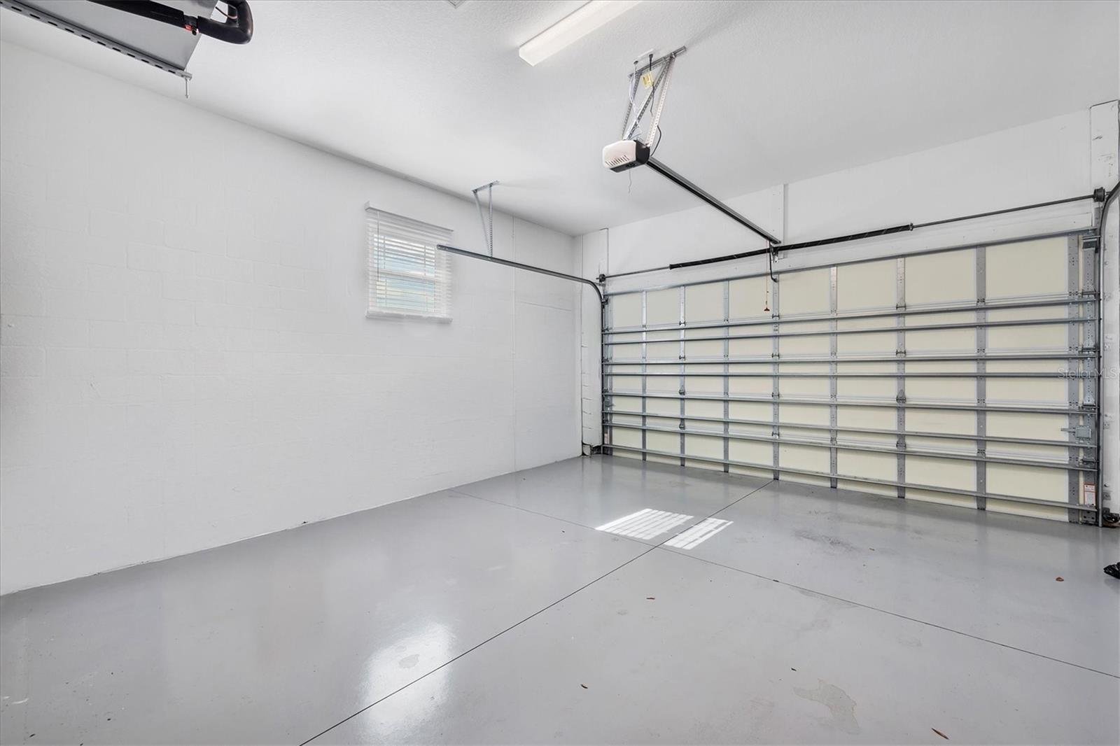 Image 26 of 37 For 1815 Neptune Drive