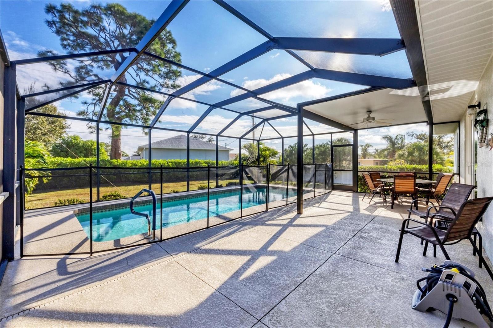 Image 28 of 37 For 1815 Neptune Drive