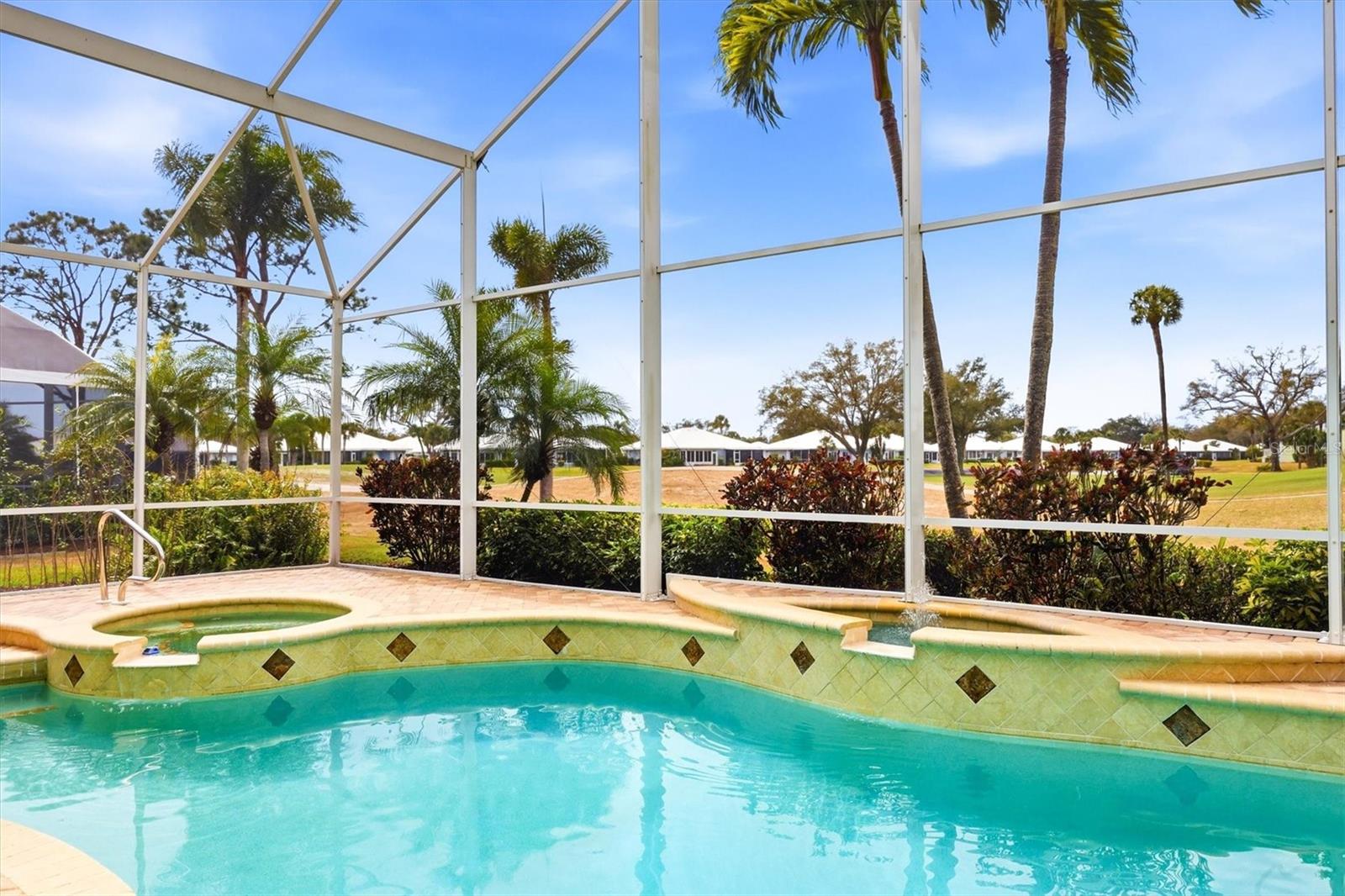 Image 10 of 53 For 304 Bermuda Court 14